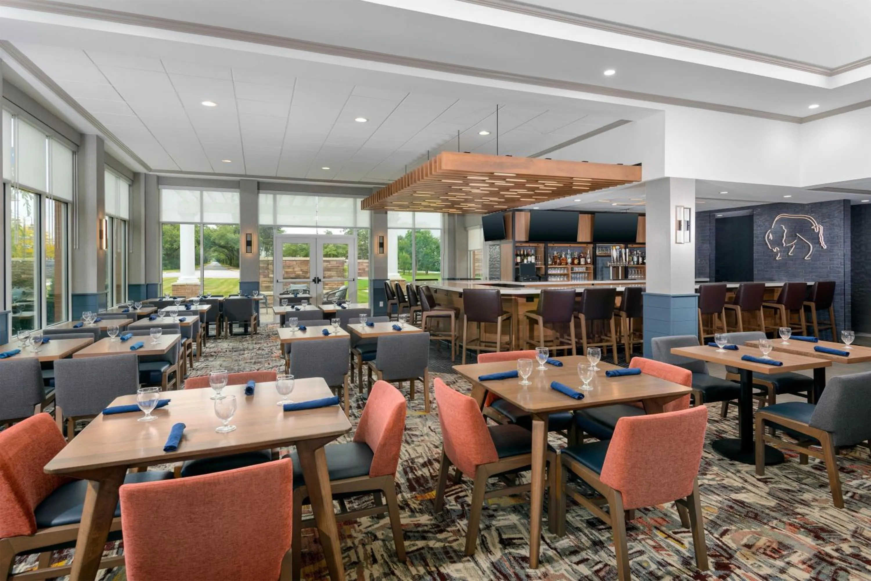 Lounge or bar in Hilton Garden Inn Buffalo Airport