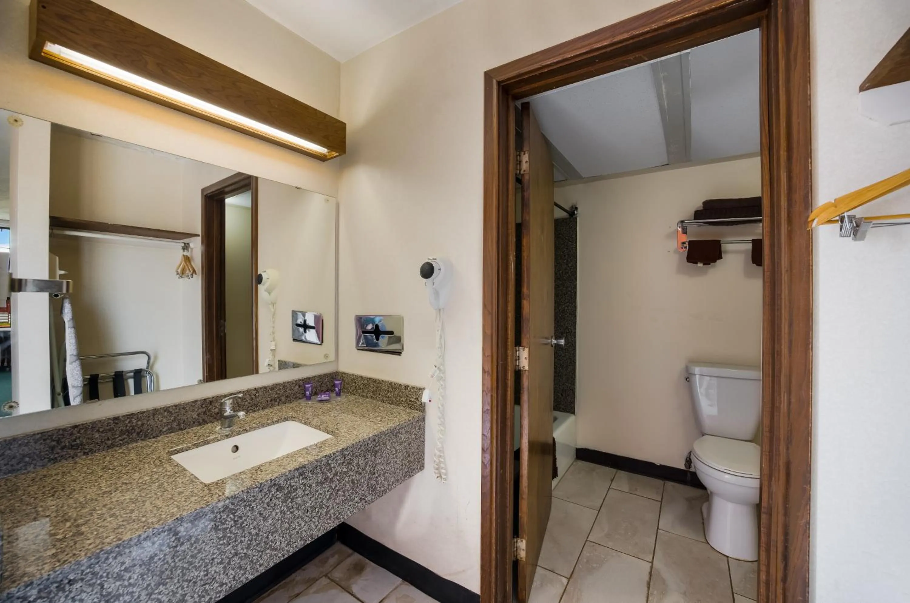 Shower in Travelodge by Wyndham Oakley