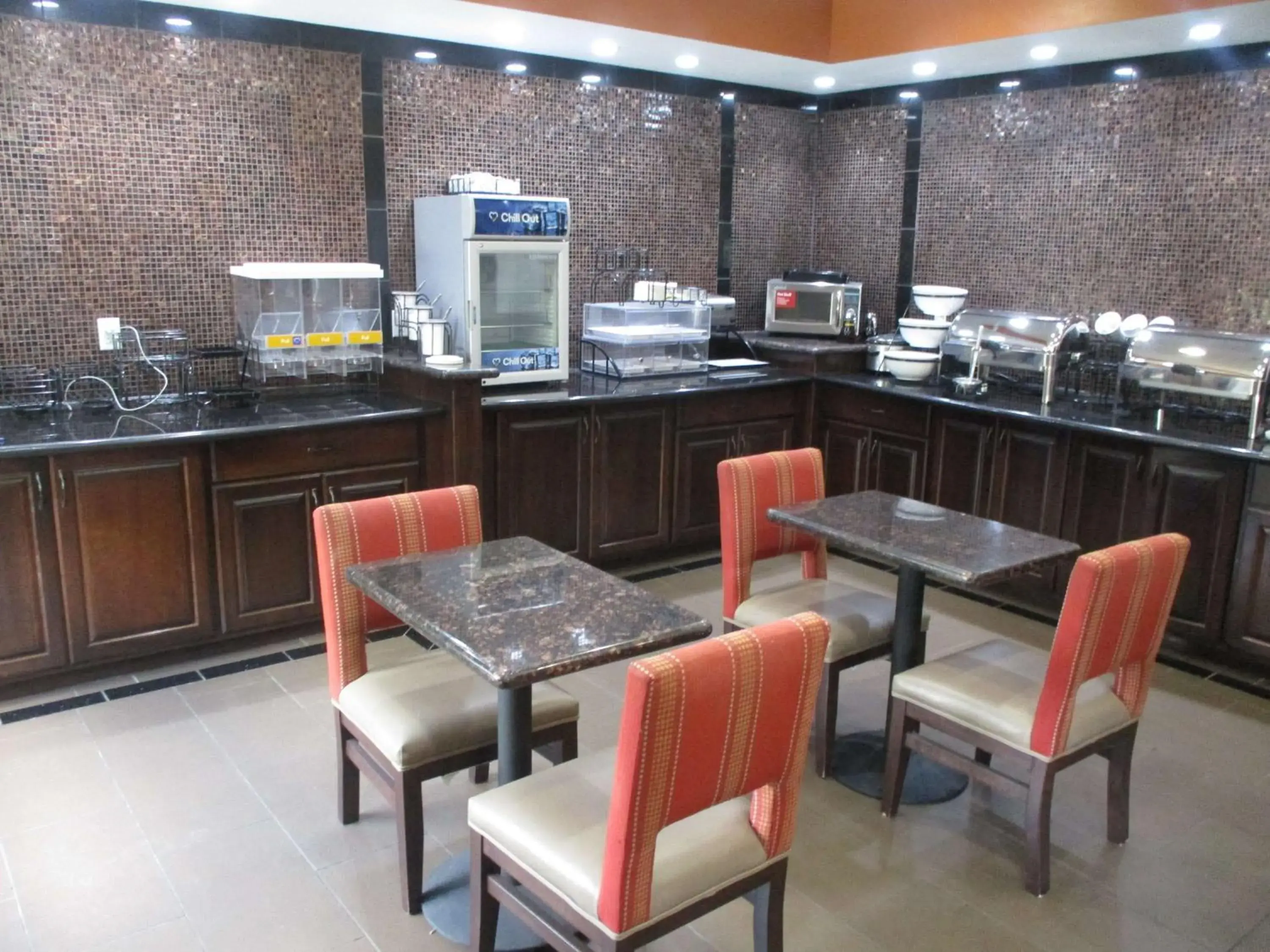 Restaurant/places to eat in Best Western Emporia Inn Restaurant/places to eat in Best Western Emporia Inn