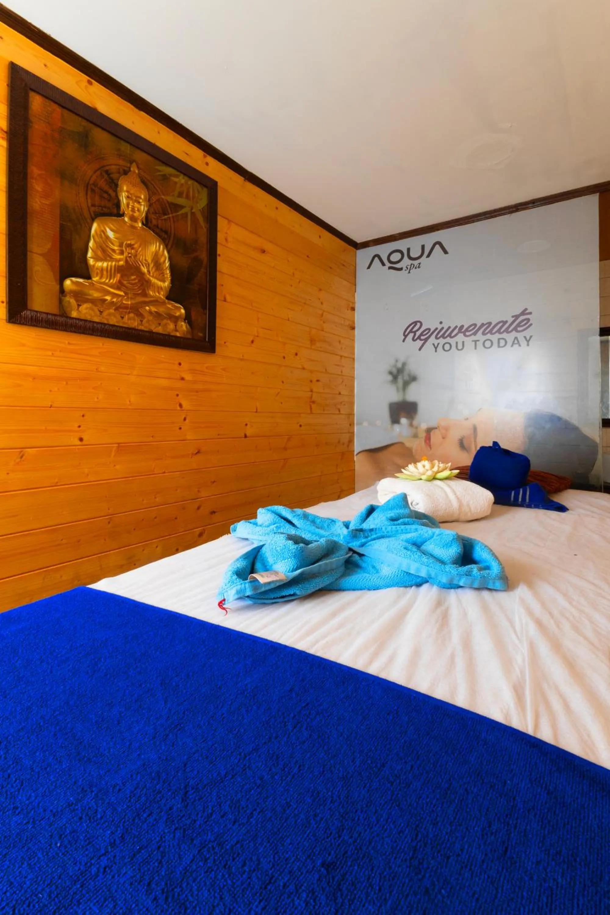 Spa and wellness centre/facilities, Bed in Sumitel Hotel 500 meters from Mall Road