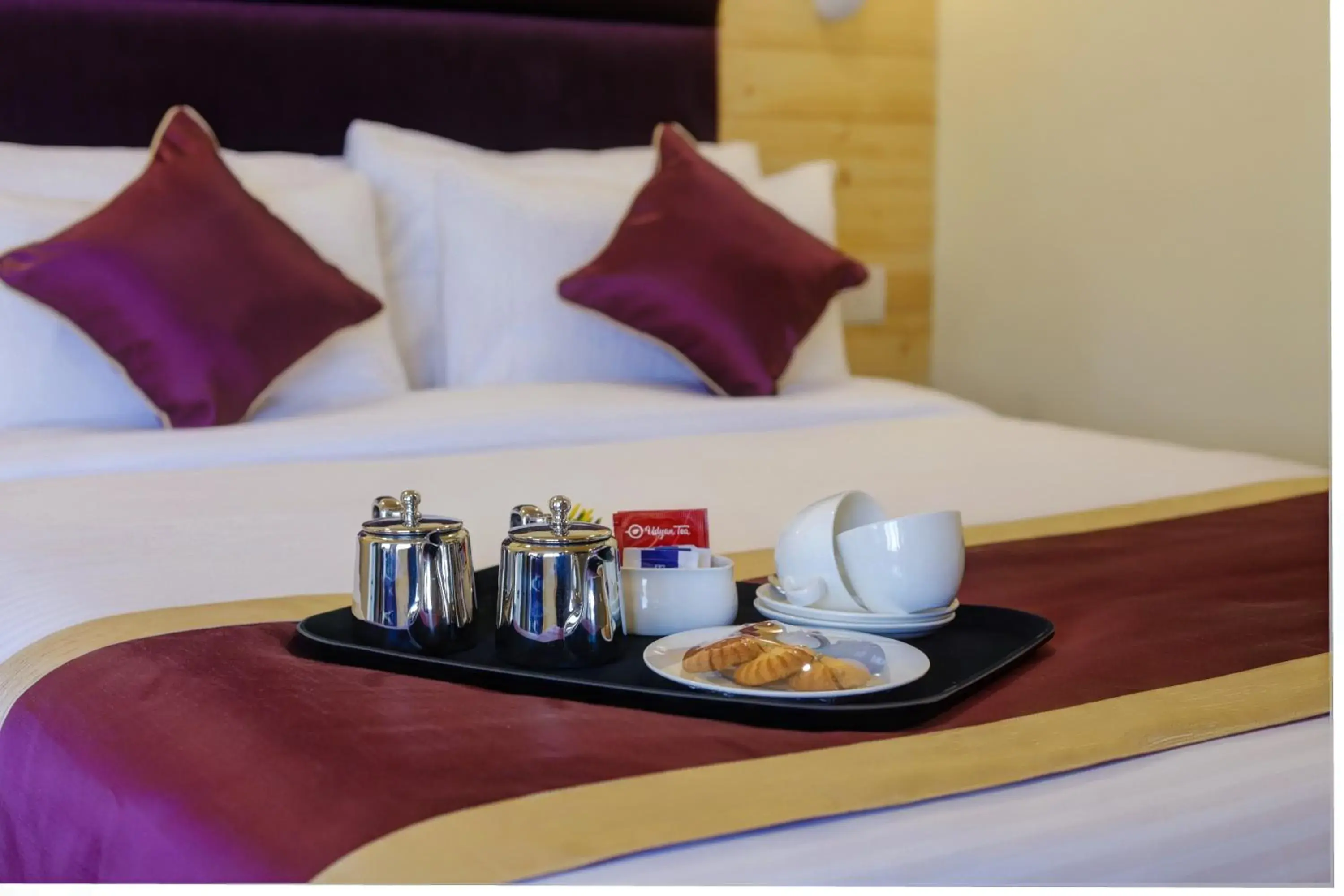 Food, Bed in Sumitel Hotel 500 meters from Mall Road Food, Bed in Sumitel Hotel 500 meters from Mall Road