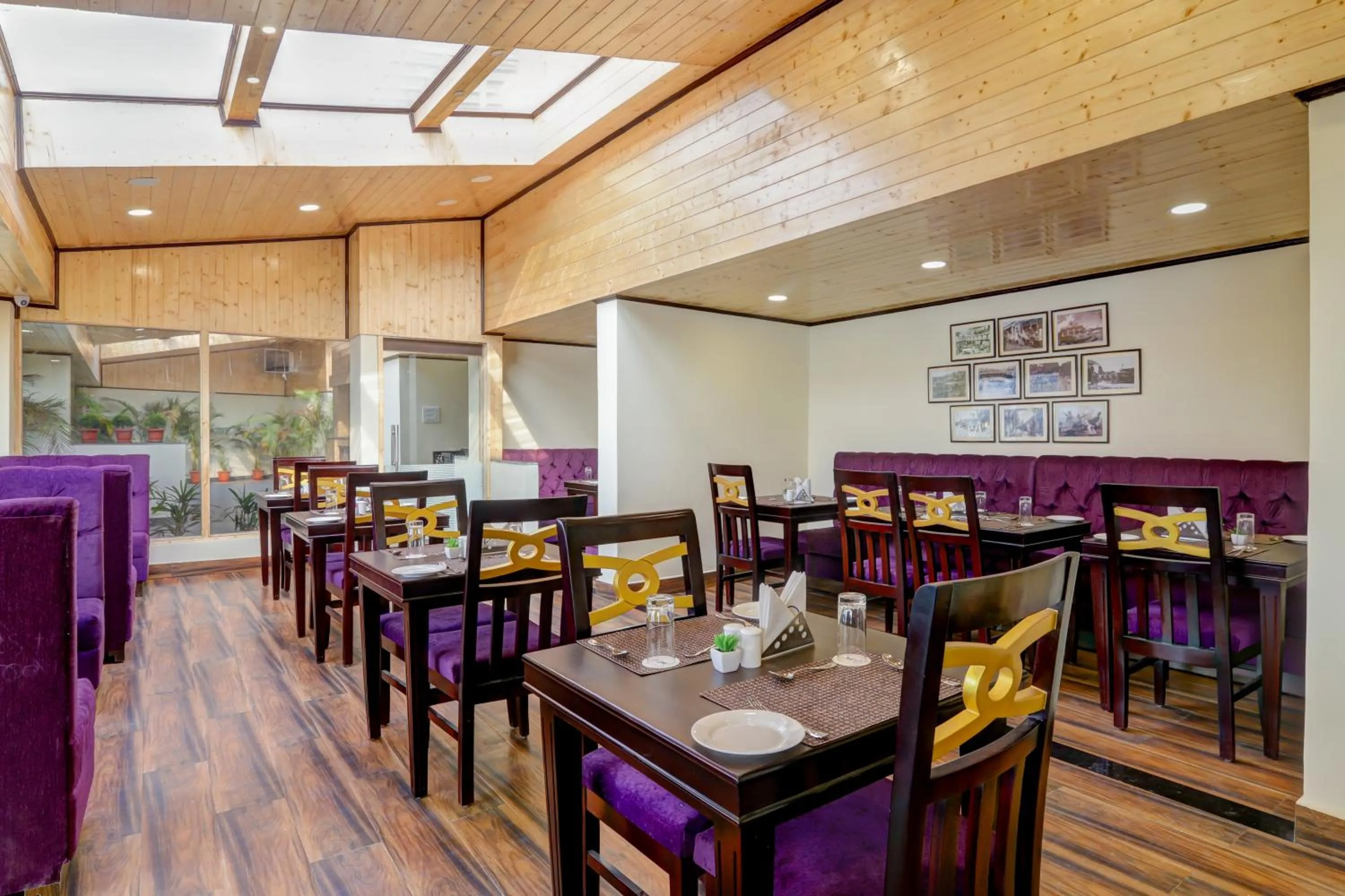 Food and drinks in Sumitel Hotel 500 meters from Mall Road