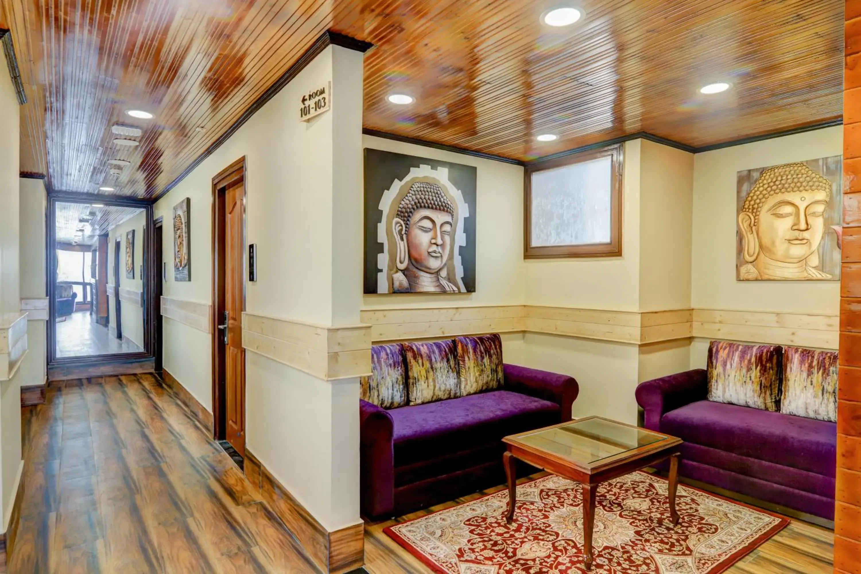 Lobby or reception in Sumitel Hotel 500 meters from Mall Road Lobby or reception in Sumitel Hotel 500 meters from Mall Road