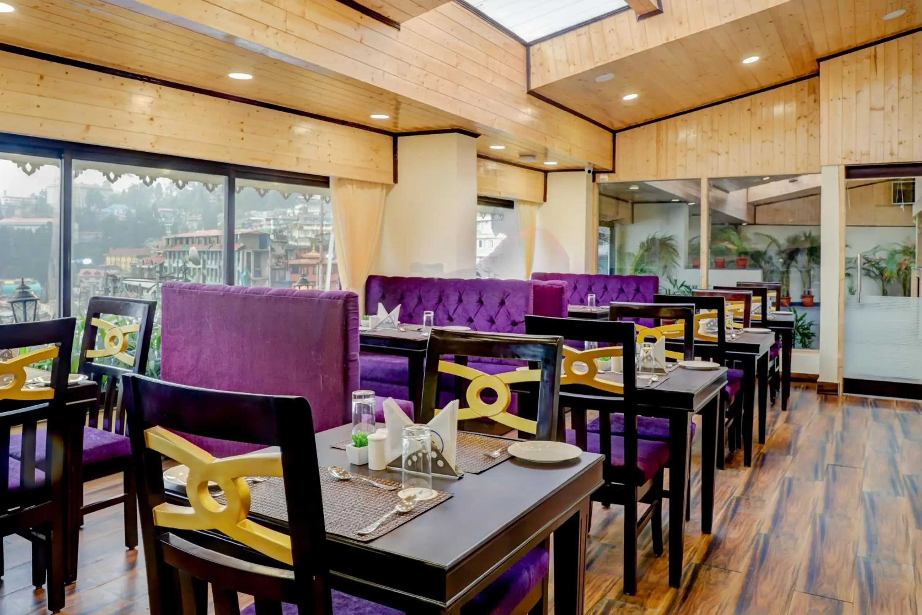 Food and drinks in Sumitel Hotel 500 meters from Mall Road Food and drinks in Sumitel Hotel 500 meters from Mall Road