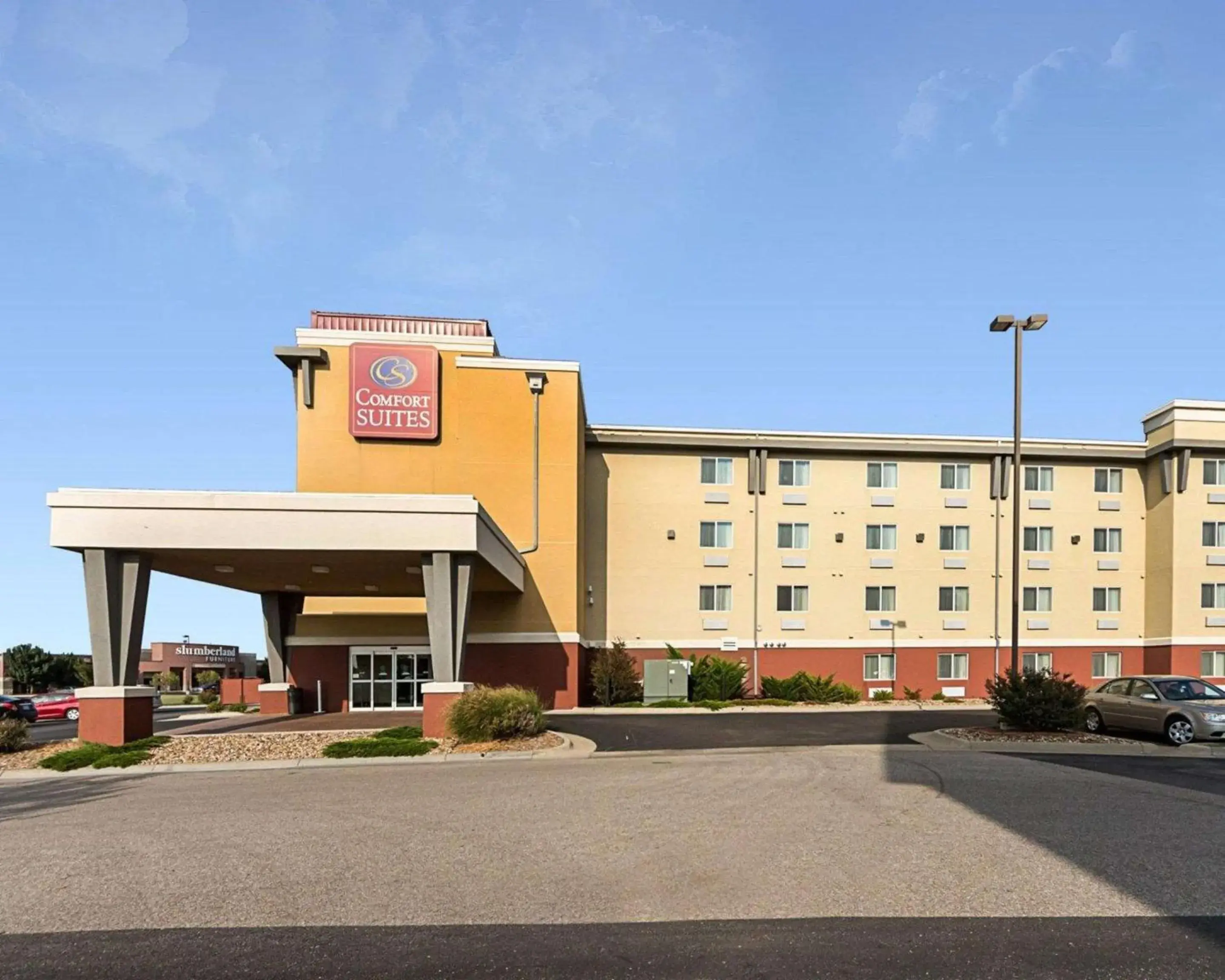 Property building in Comfort Suites Airport Property building in Comfort Suites Airport
