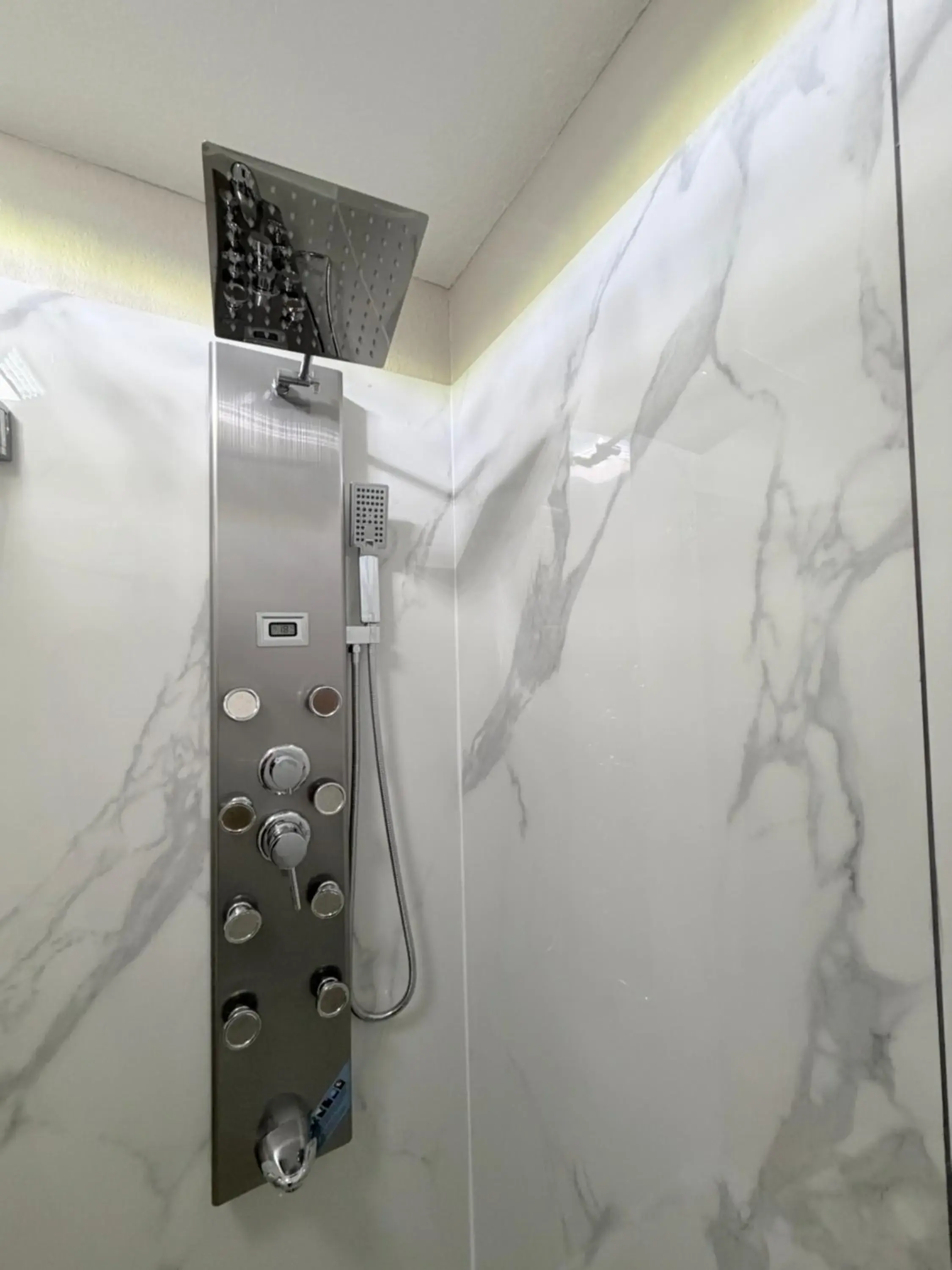 Superior Queen Room with Sofa in Sunflower Inn & Suites Superior Queen Room with Sofa in Sunflower Inn & Suites