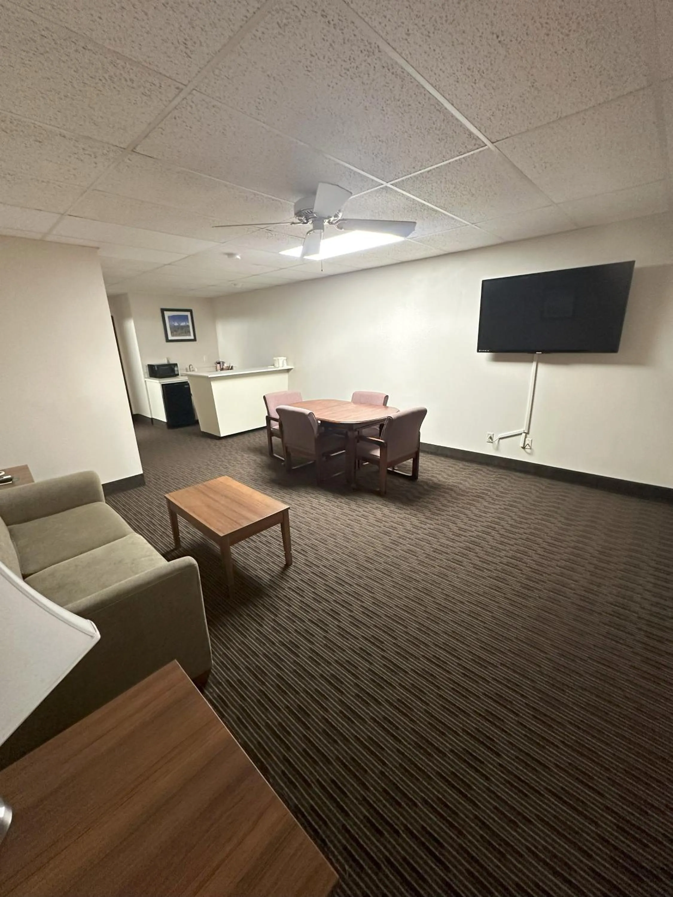 Living room in Quality Inn & Suites Salina West