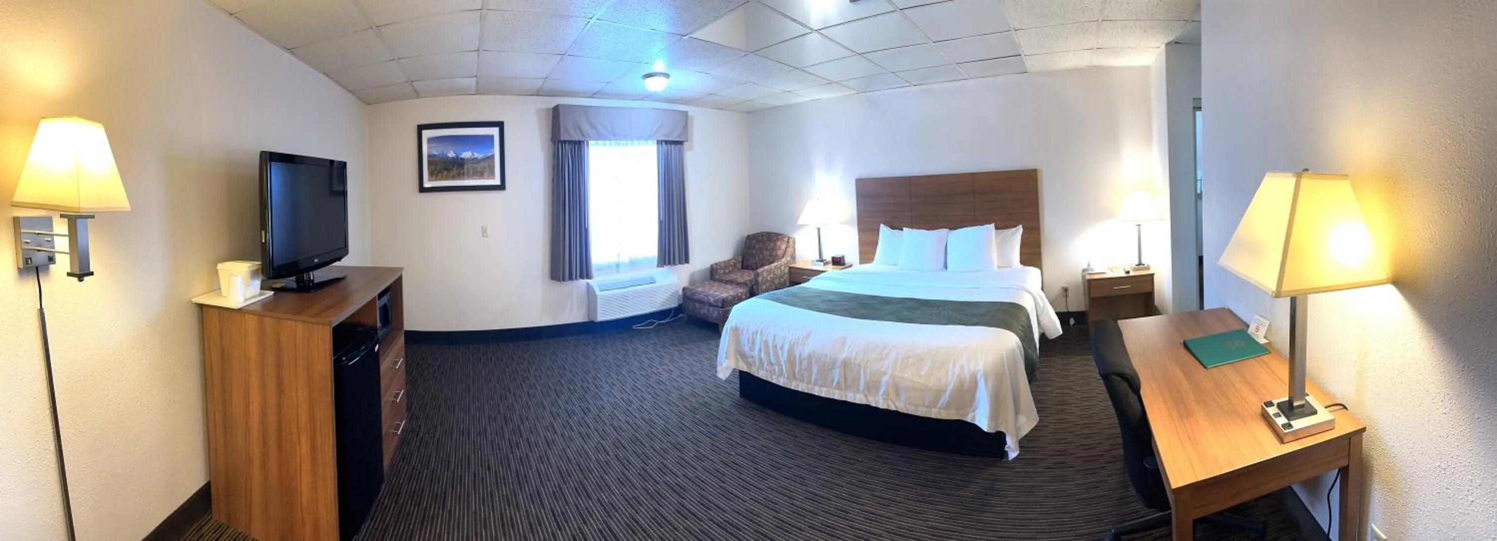 Photo of the whole room in Quality Inn & Suites Salina West