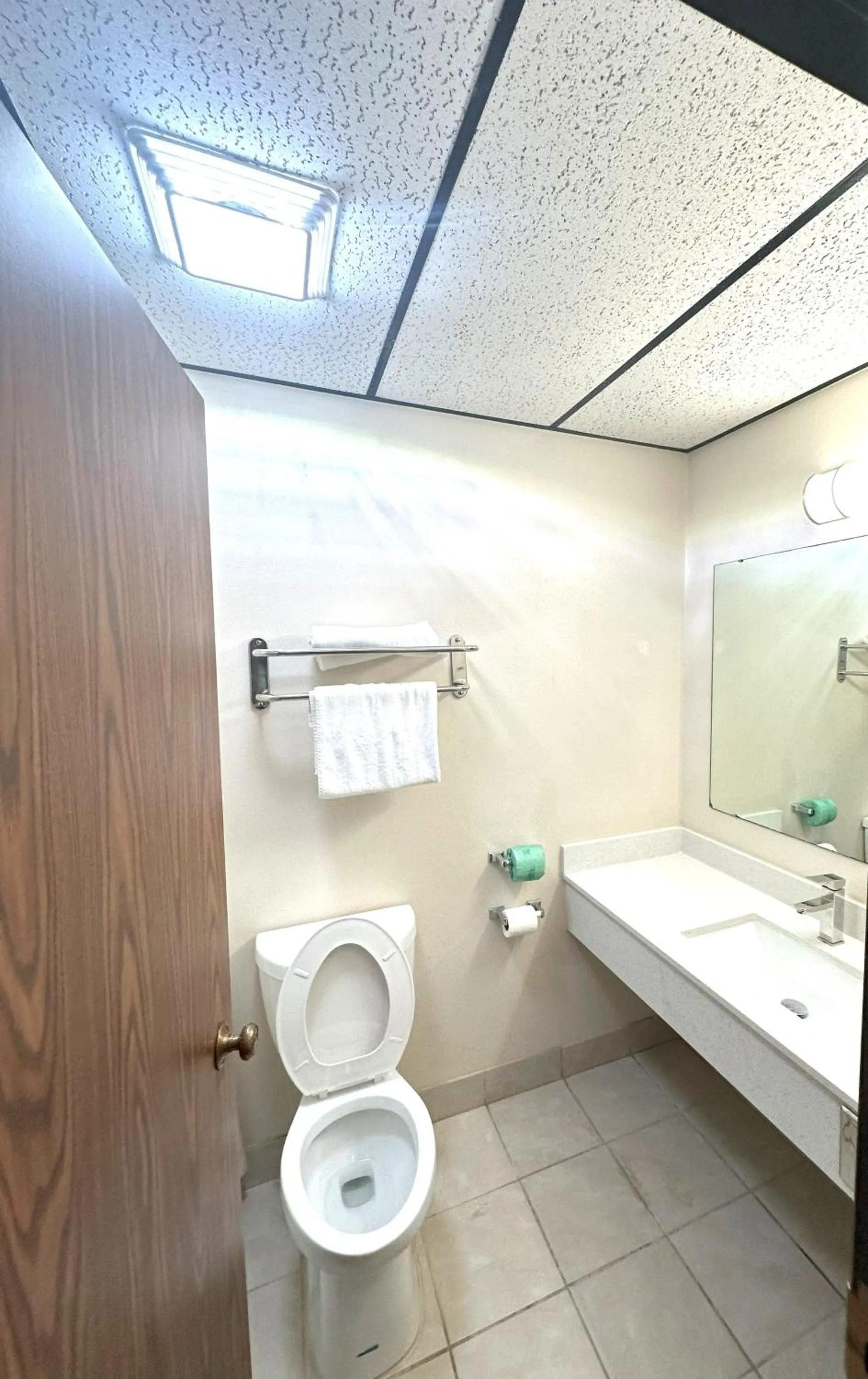 Toilet in Quality Inn & Suites Salina West