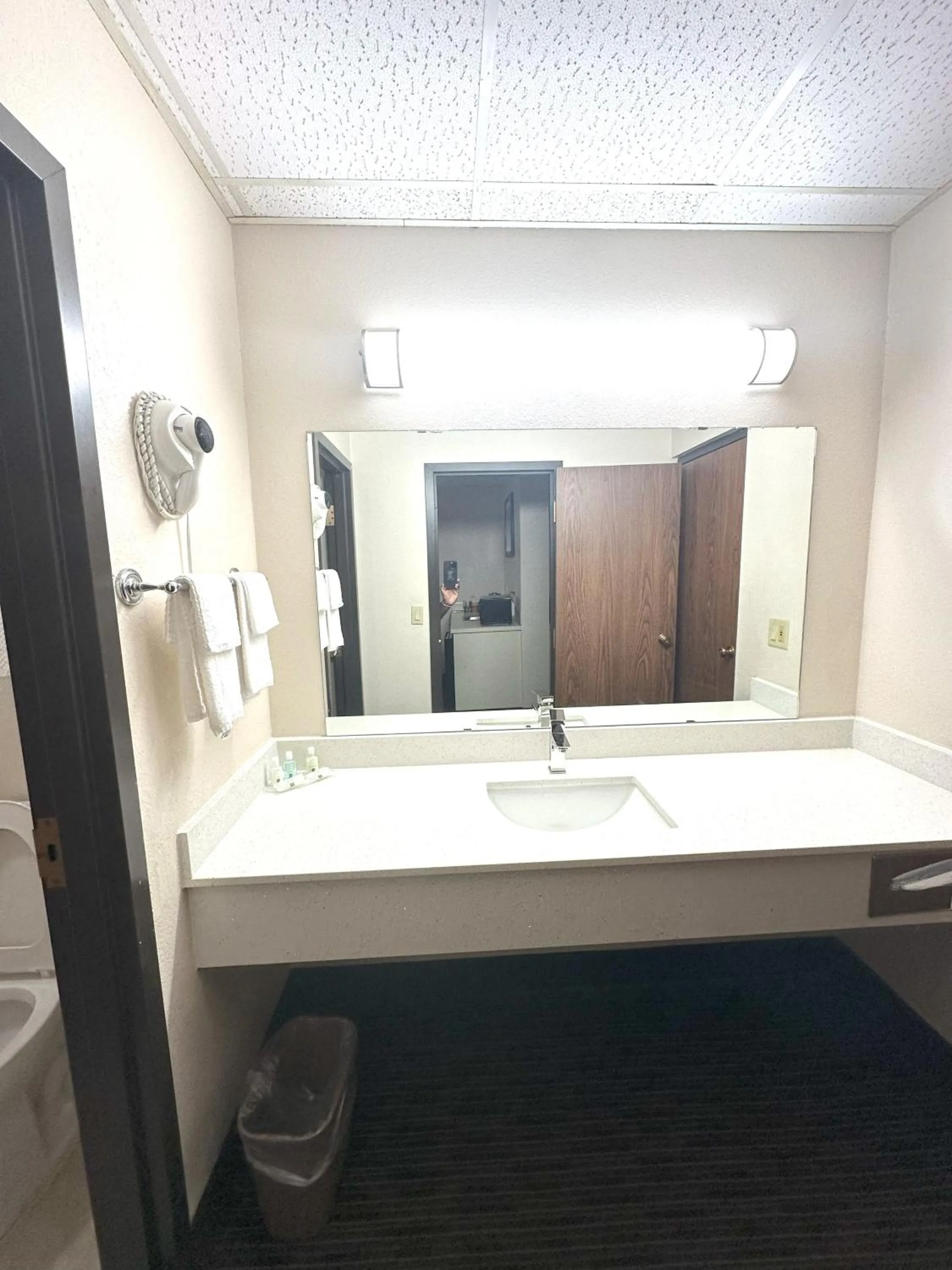 Bathroom in Quality Inn & Suites Salina West