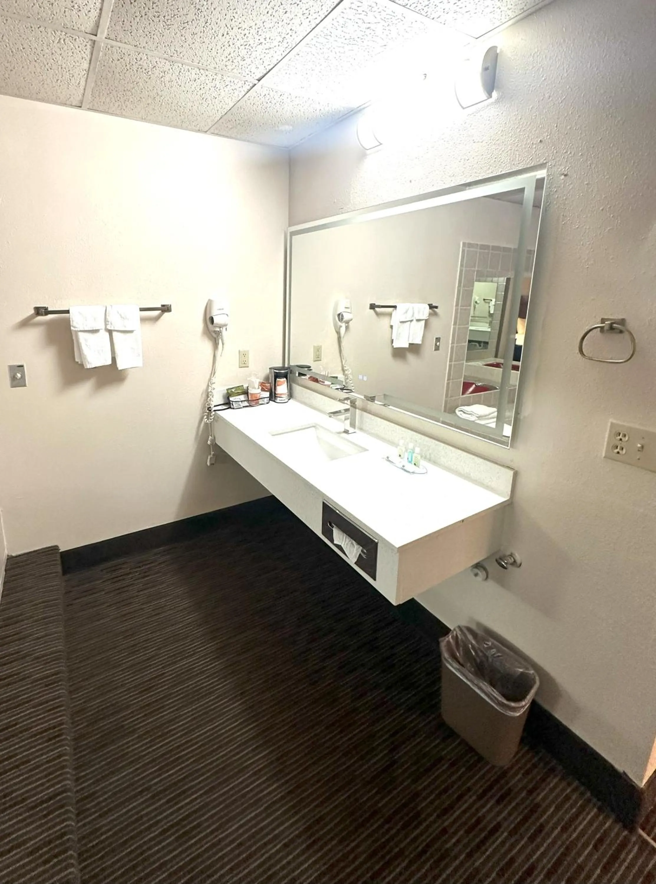 Bathroom in Quality Inn & Suites Salina West
