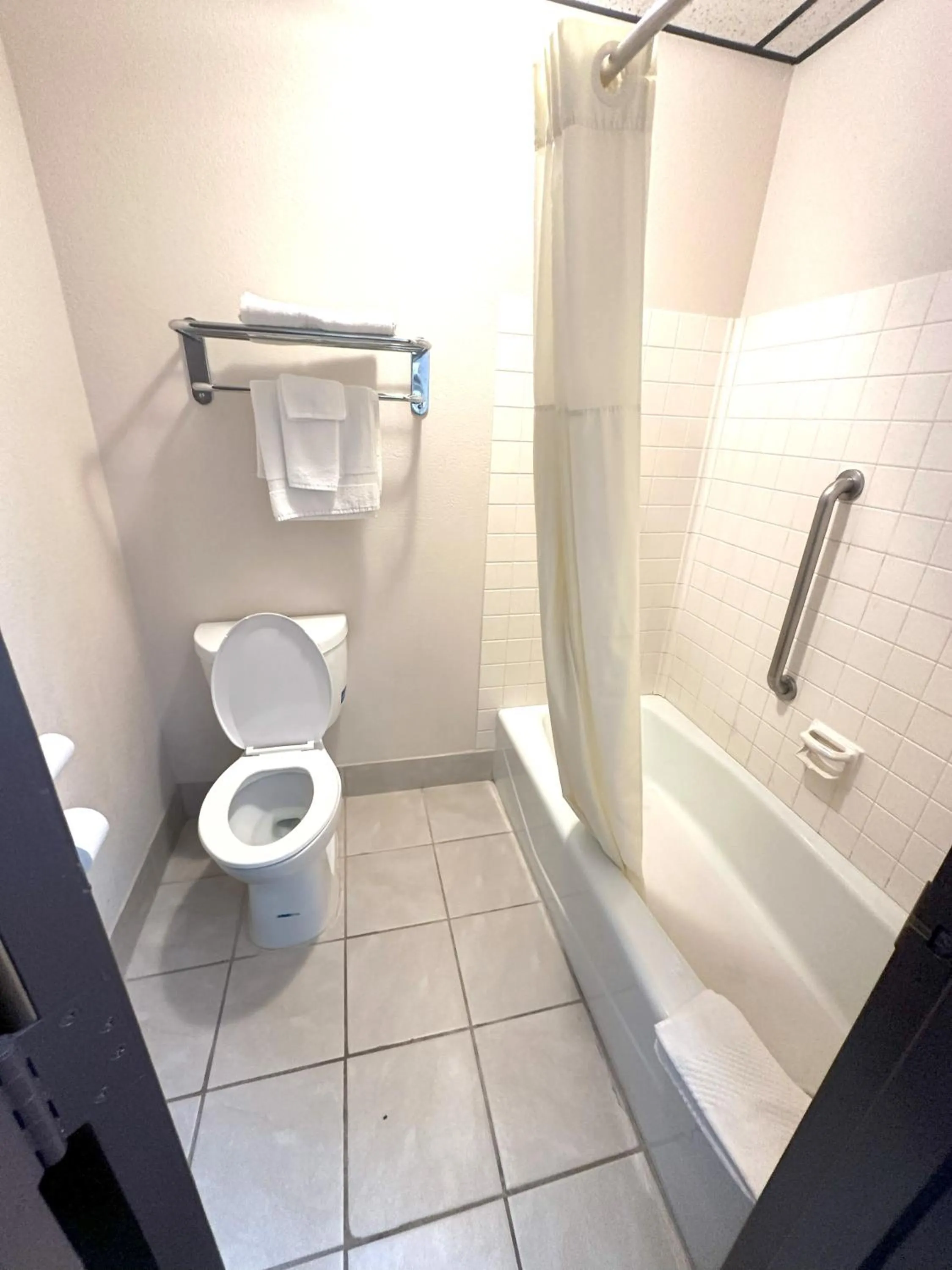 Toilet in Quality Inn & Suites Salina West