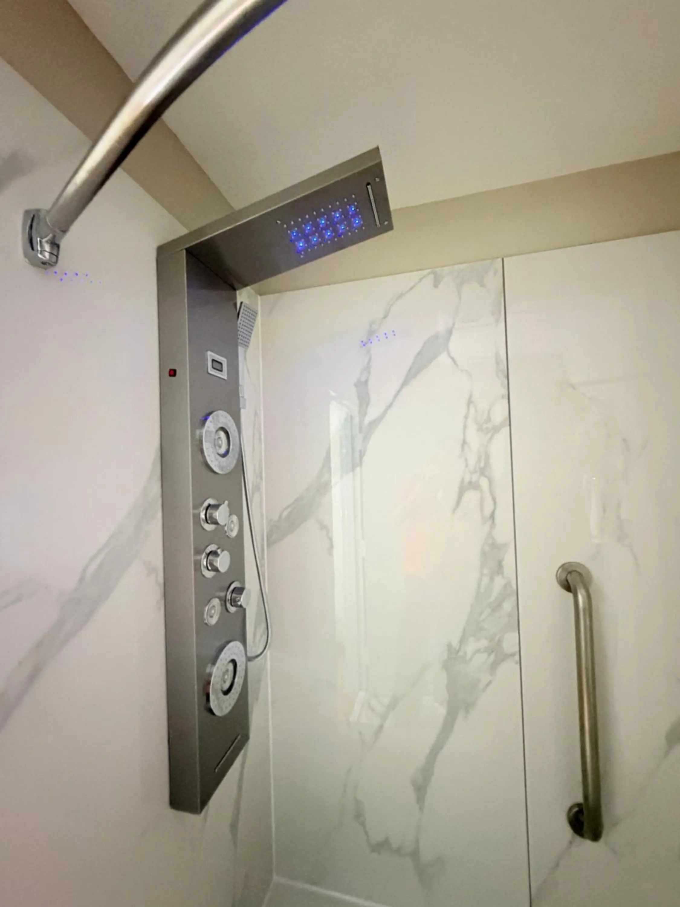 Shower in Wyndham Garden Salina Conference Center