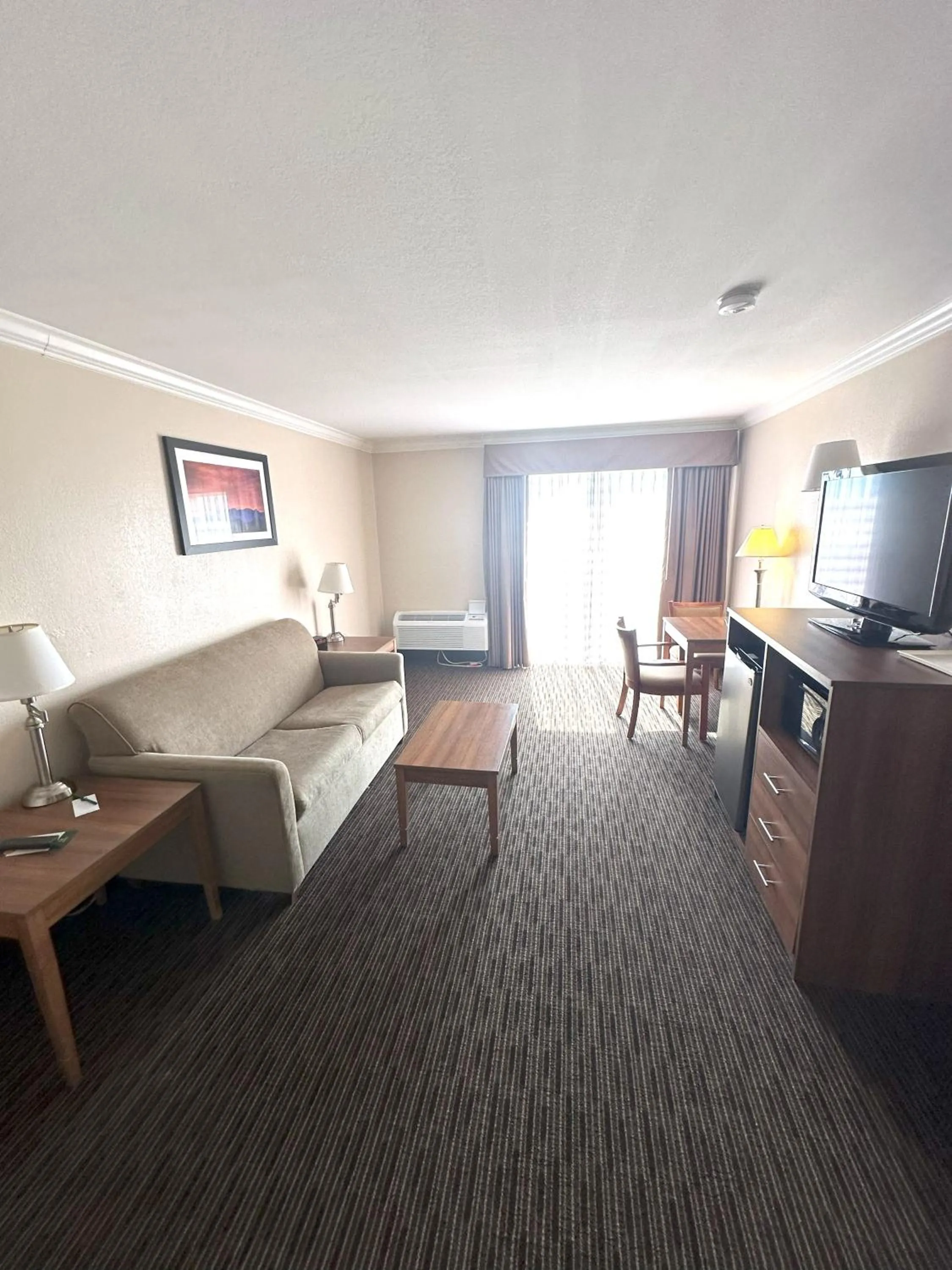 TV and multimedia in Quality Inn & Suites Salina West