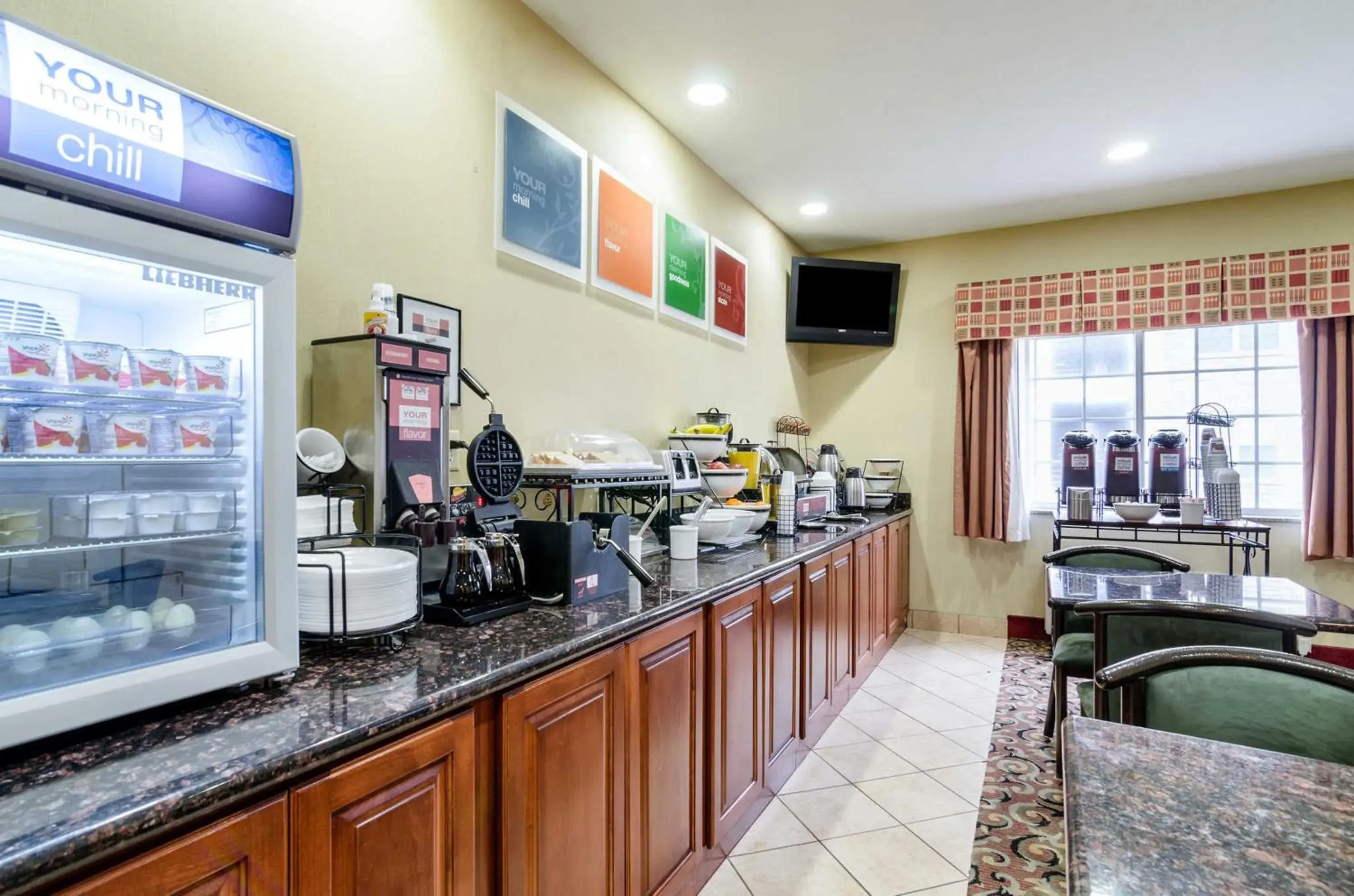 Buffet breakfast in Super 8 by Wyndham Great Bend Buffet breakfast in Super 8 by Wyndham Great Bend