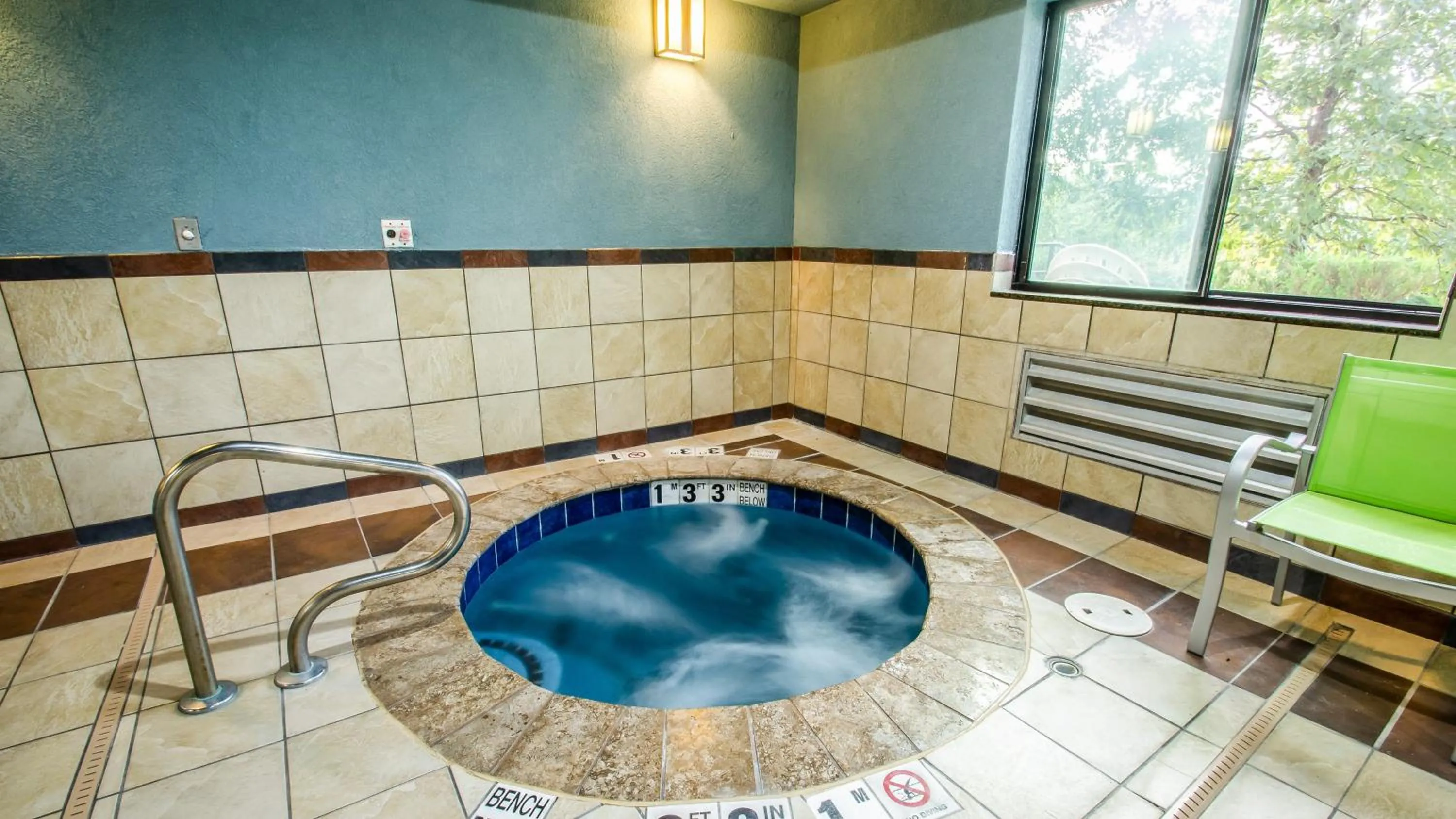 Swimming pool in Holiday Inn Express & Suites - Olathe South by IHG