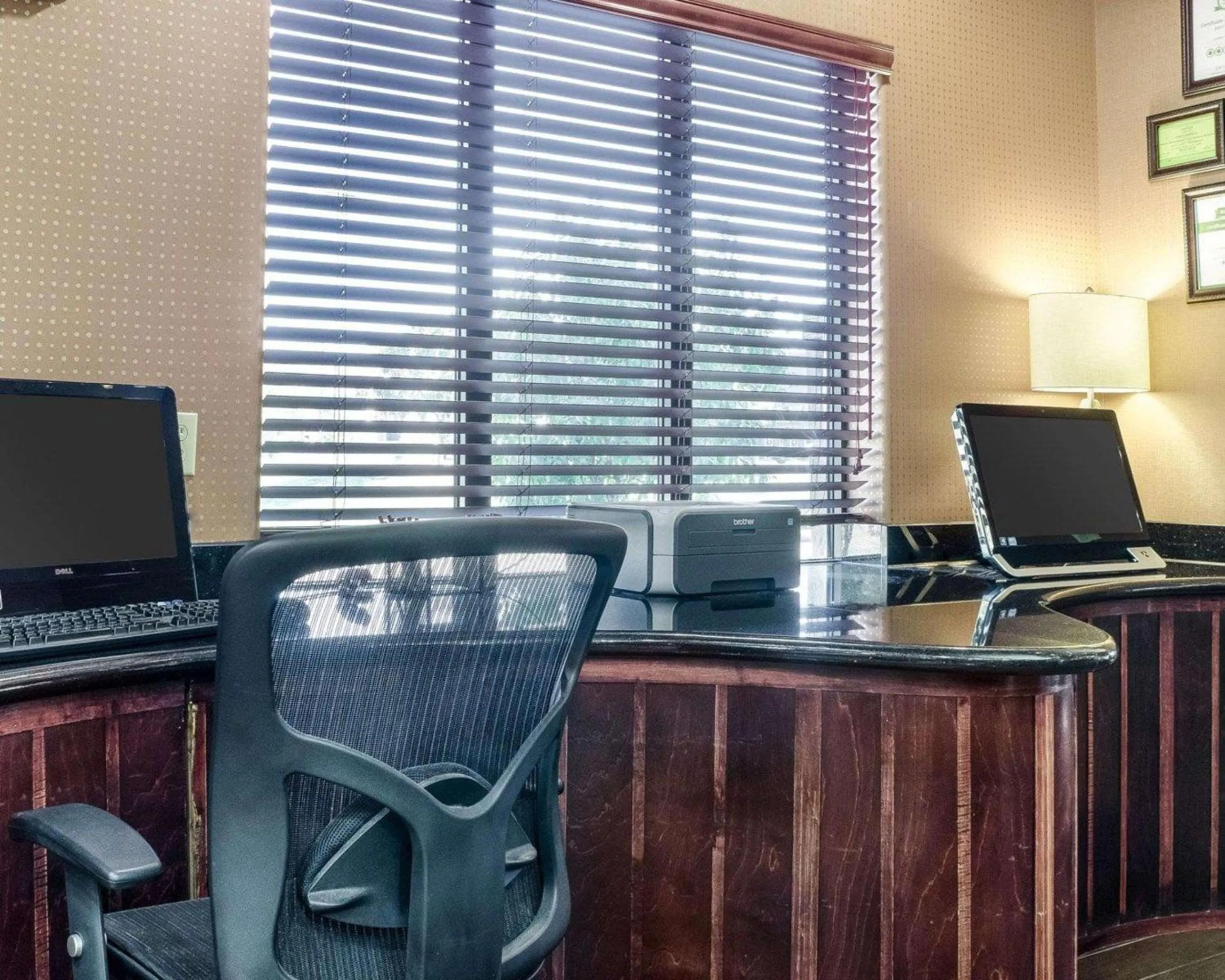 Business facilities in Comfort Suites Topeka Northwest