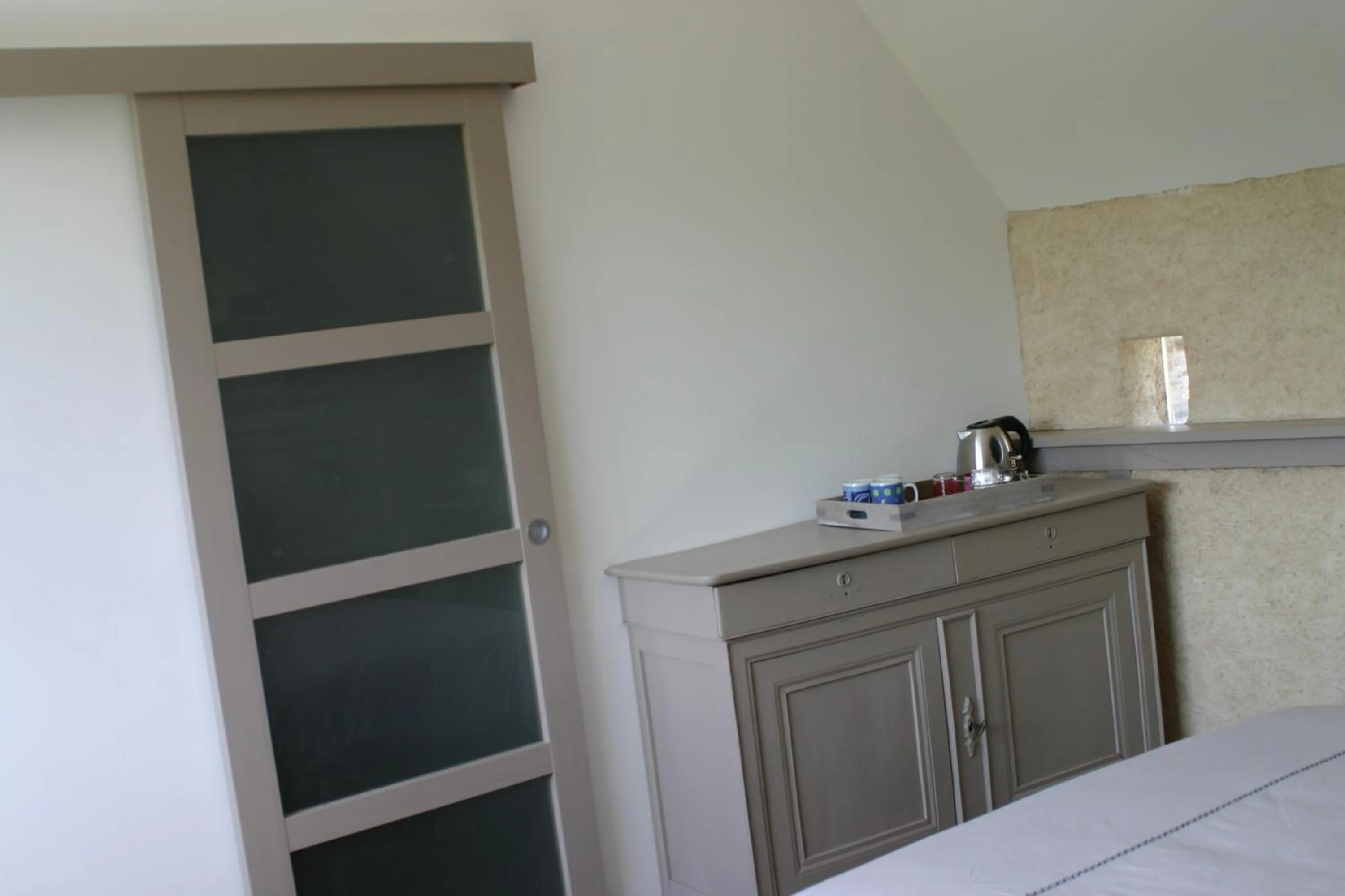 Coffee/tea facilities in Au gré du Marais - Chambres d'hôtes