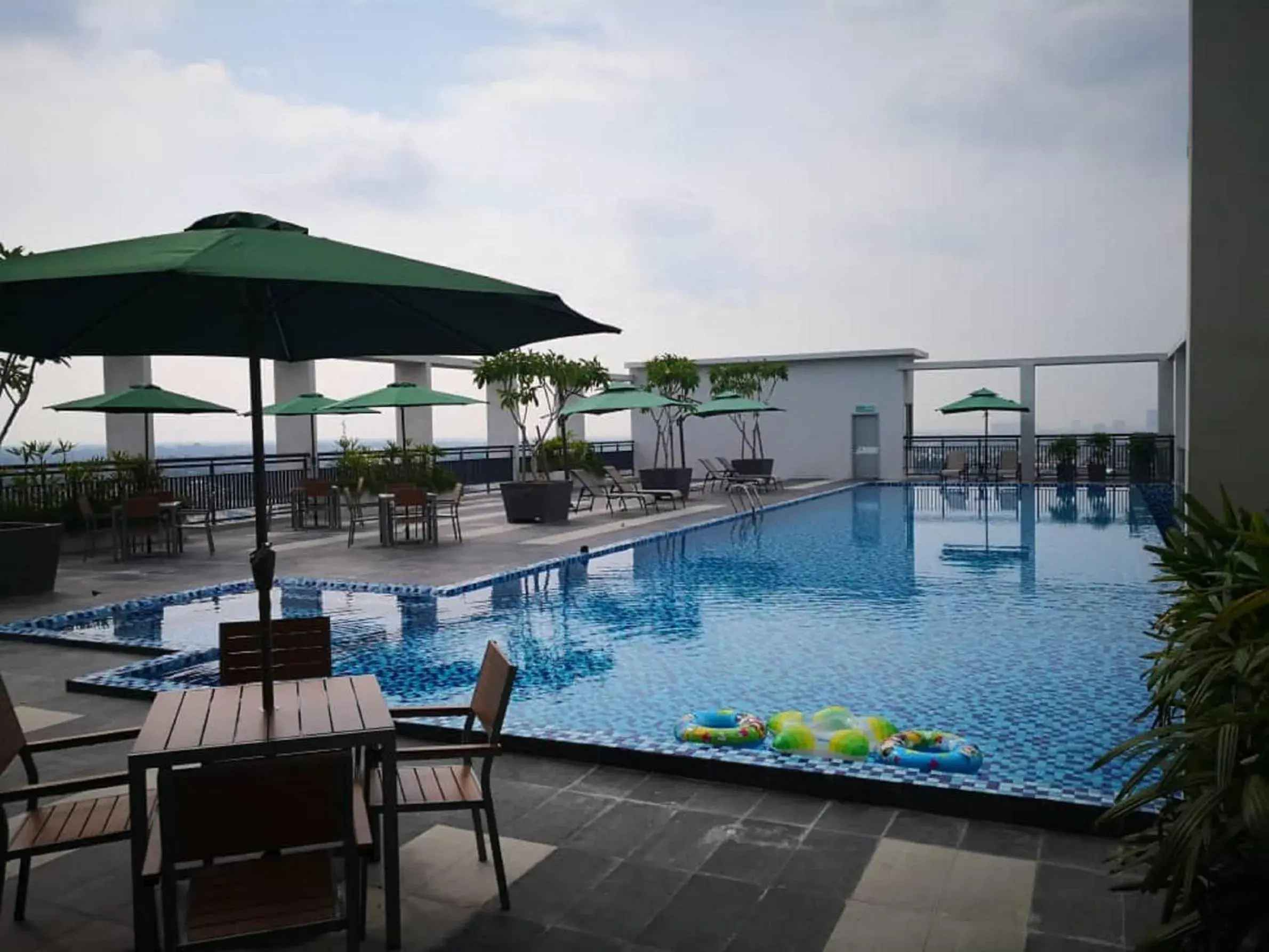 Swimming pool in H Elite Design Hotel Swimming pool in H Elite Design Hotel