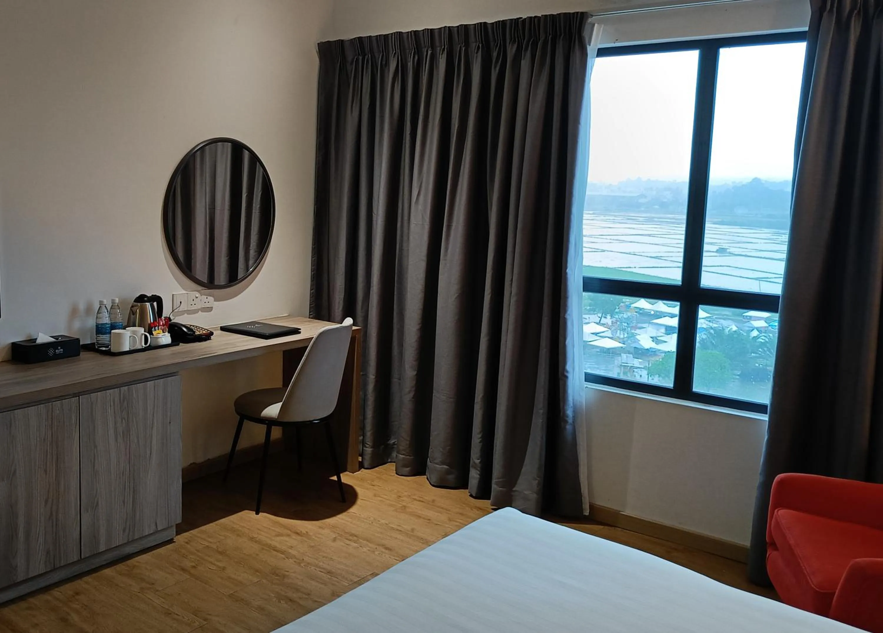 Landmark view, Bed in H Elite Design Hotel