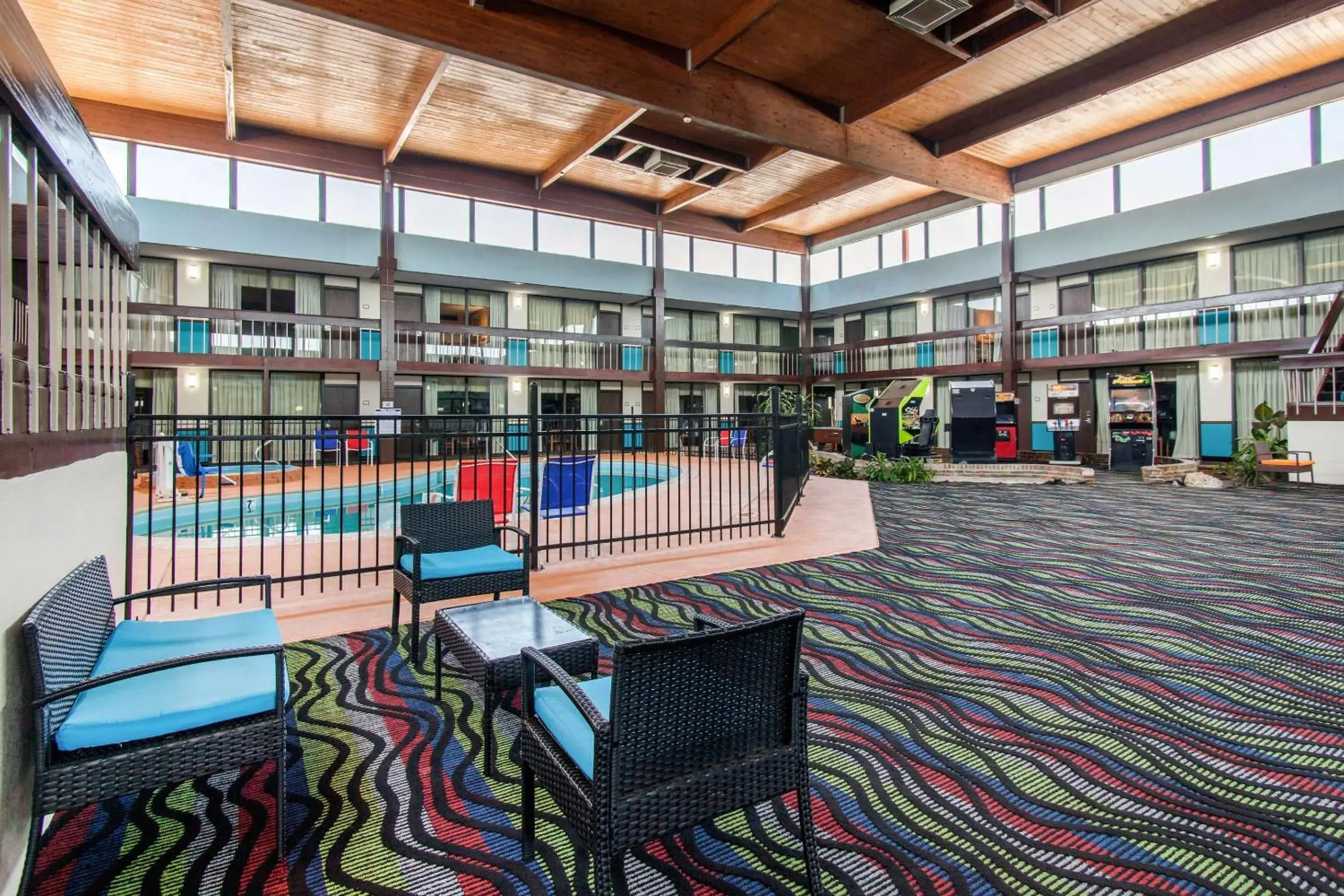 Swimming pool in Quality Inn Arkansas City North Swimming pool in Quality Inn Arkansas City North