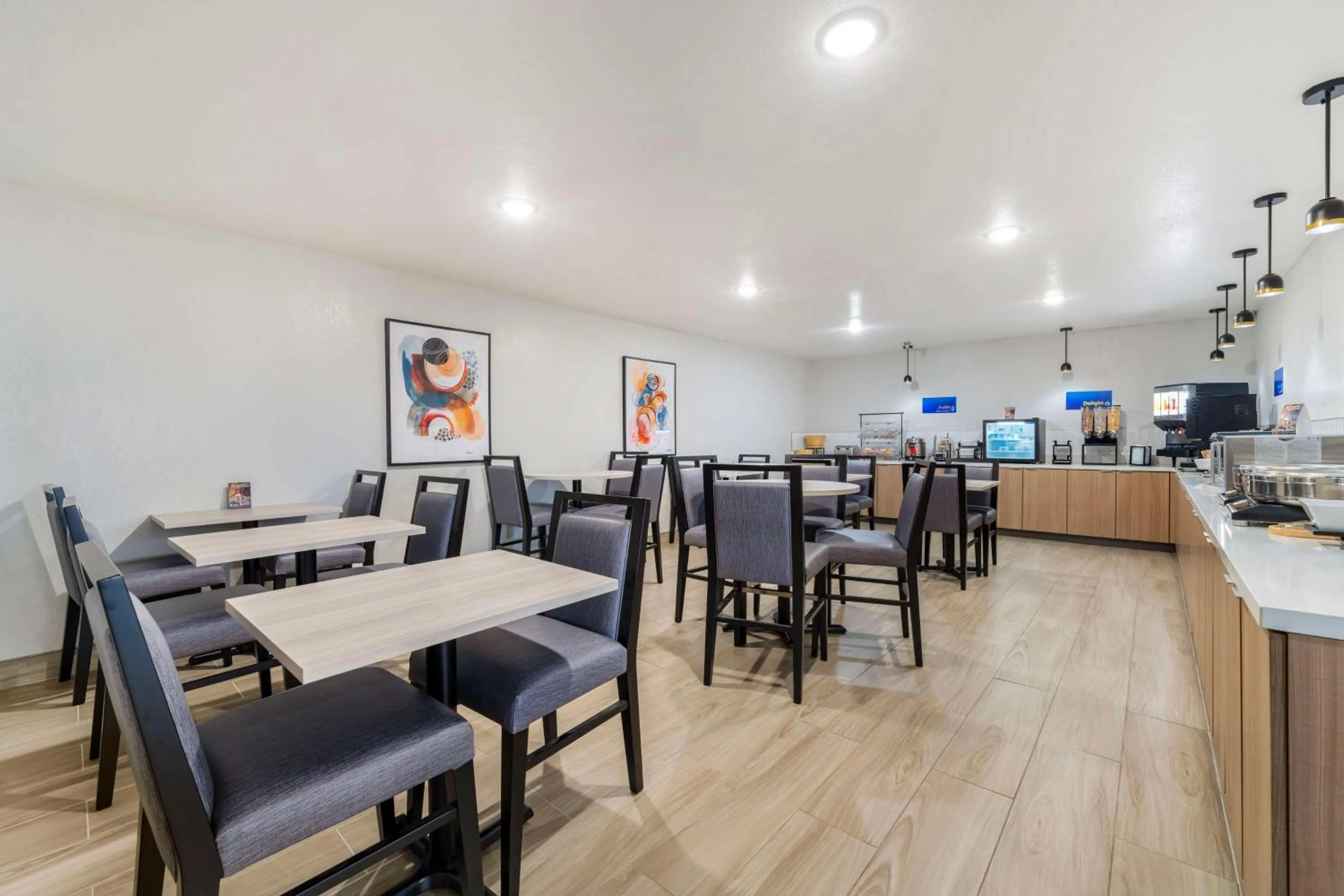 Breakfast in Best Western Park City Wichita North