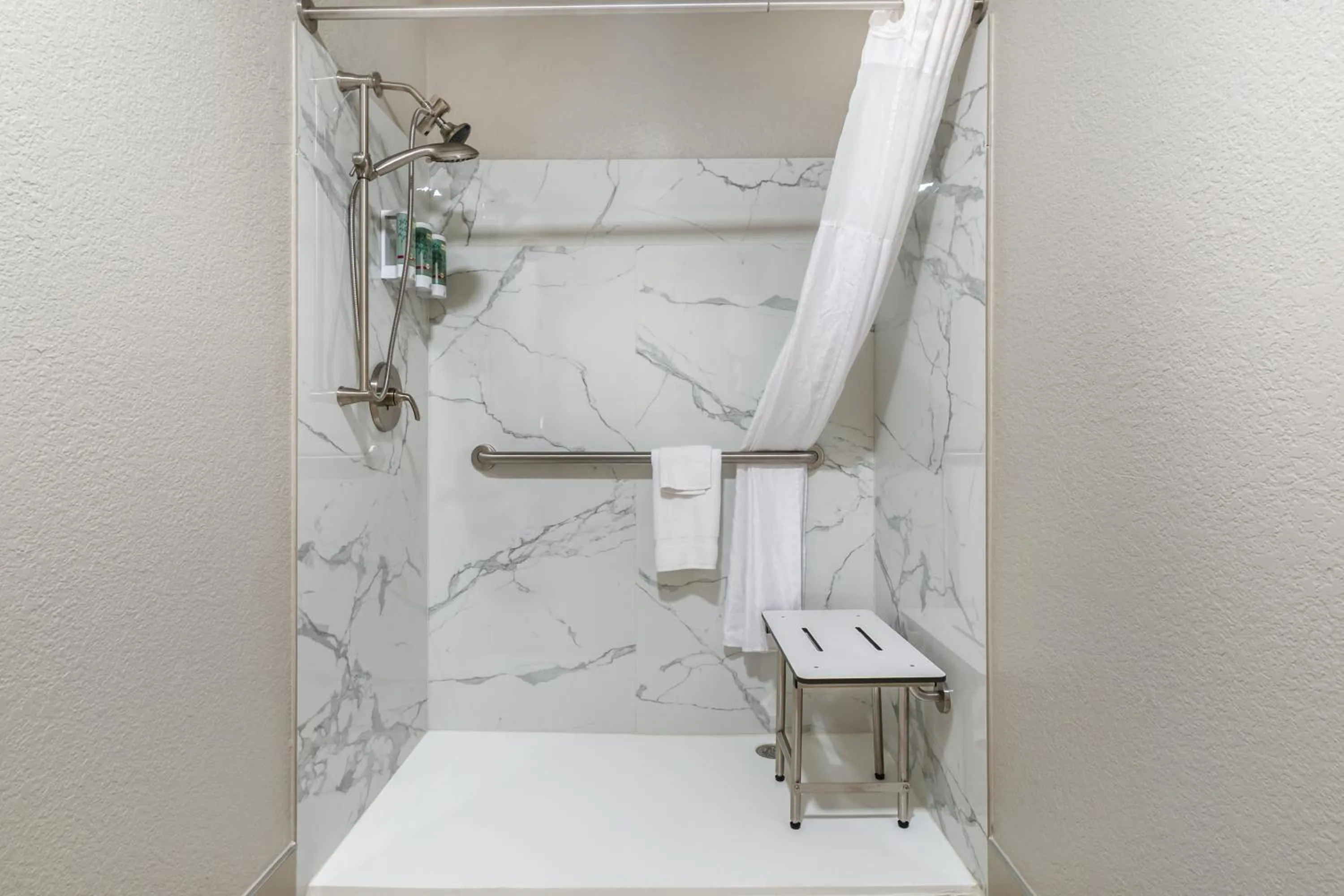 acessibility in Best Western Park City Wichita North