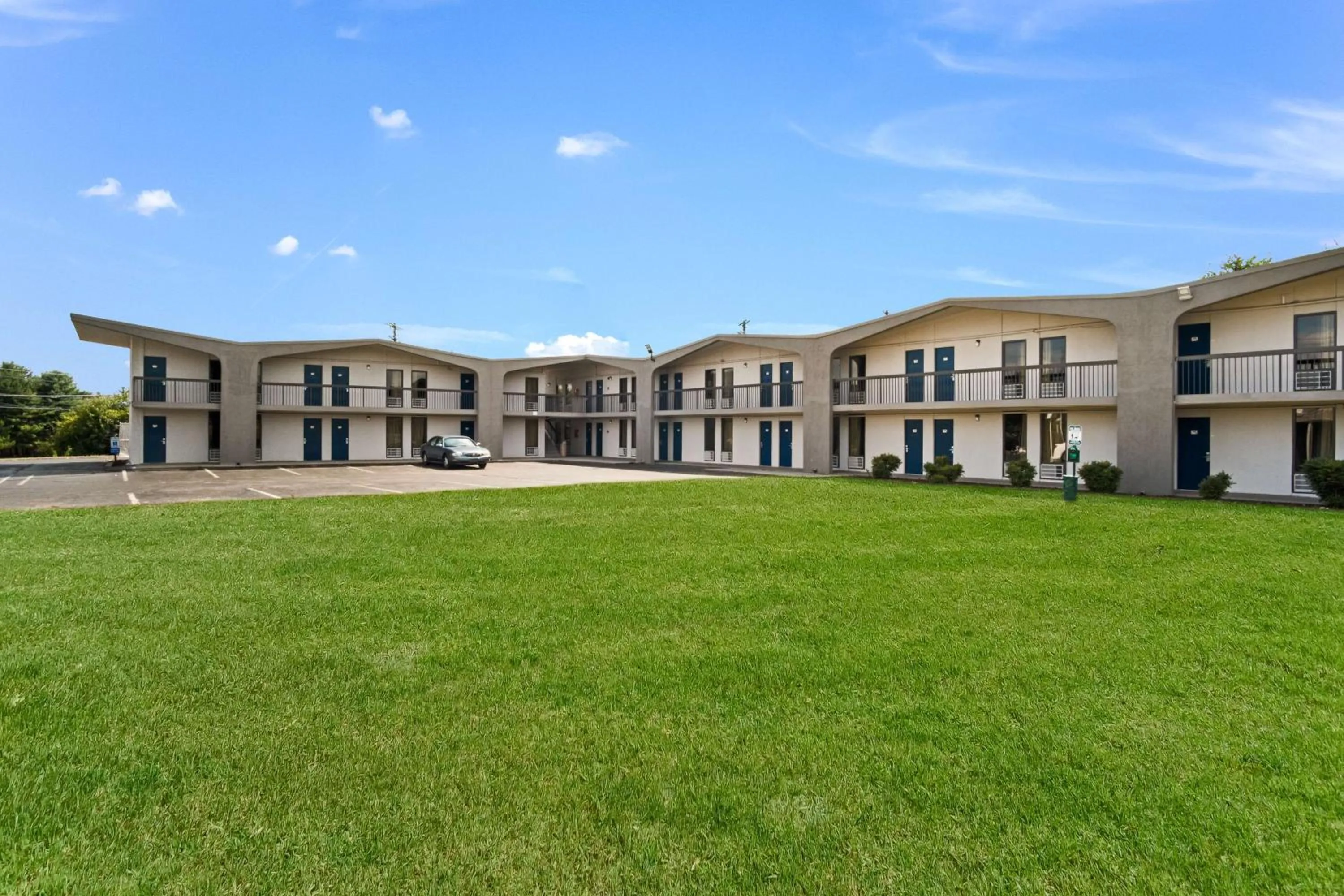 Property building in Motel 6-Lexington, KY - Airport