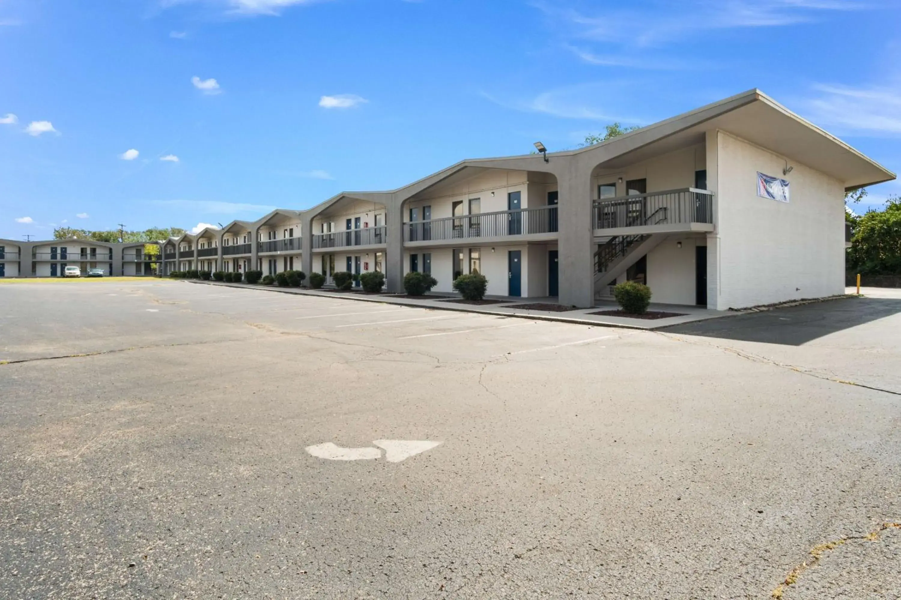 Property Building in Motel 6-Lexington, KY - Airport