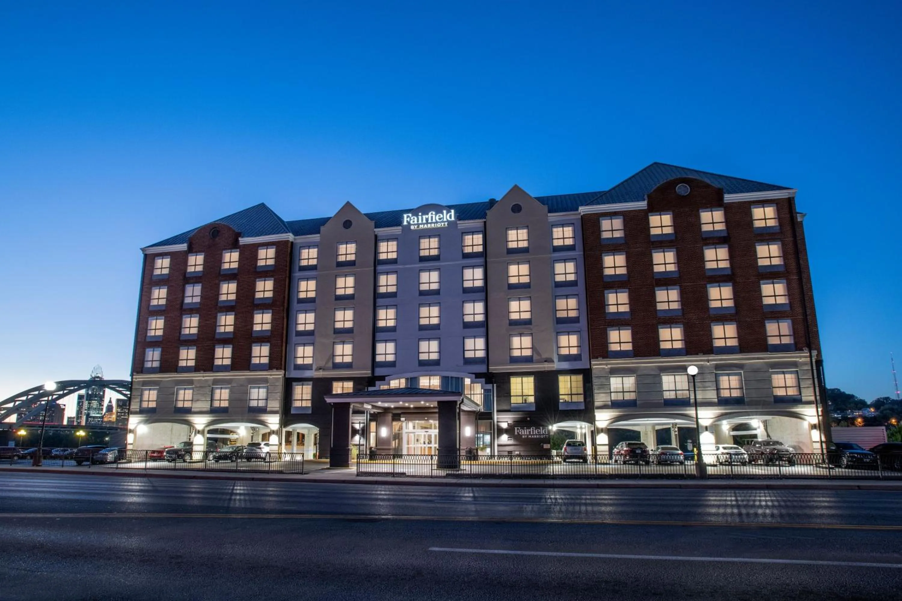Property building in Fairfield by Marriott Inn & Suites Newport Cincinnati