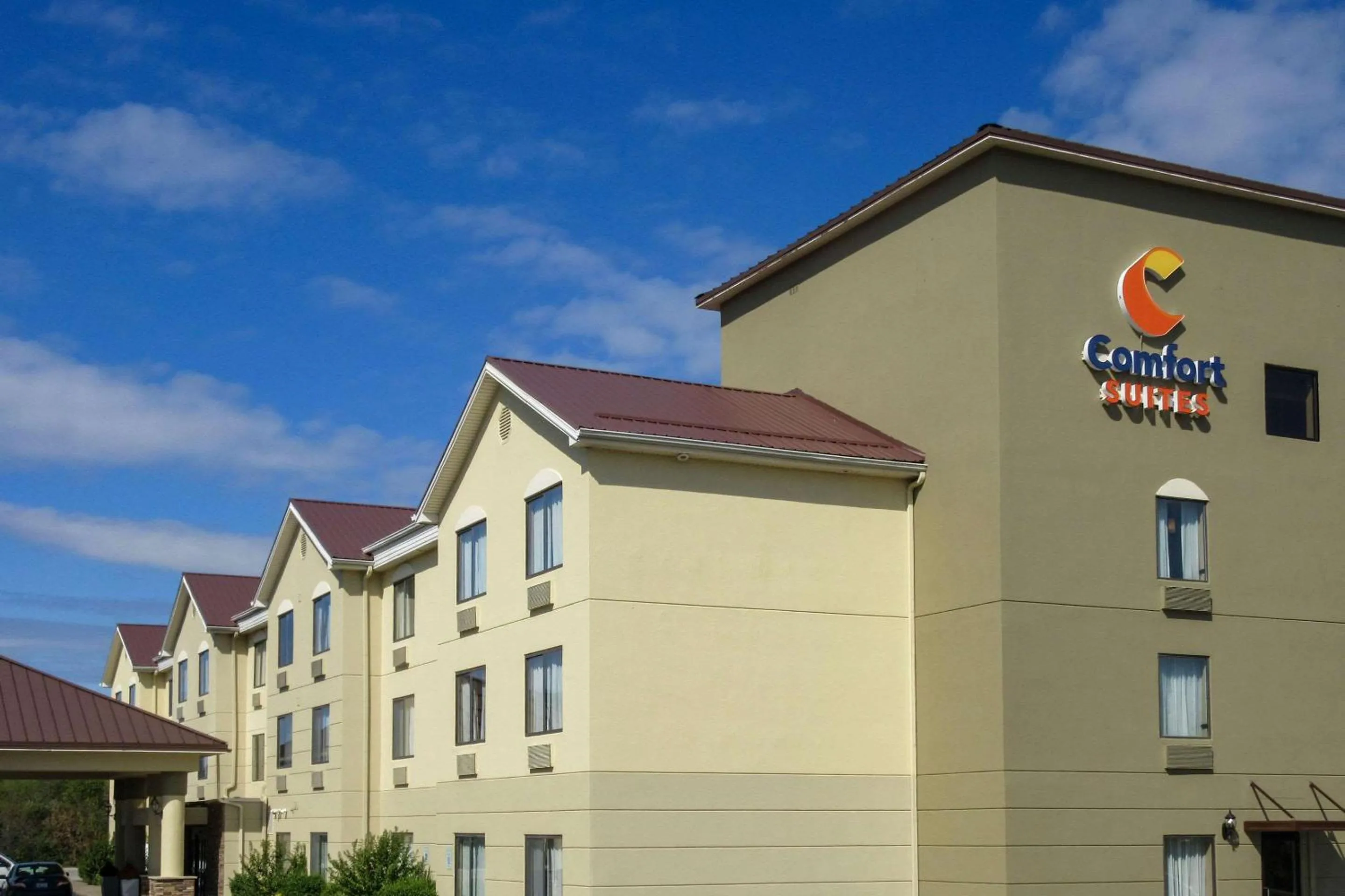 Property building in Comfort Suites Georgetown