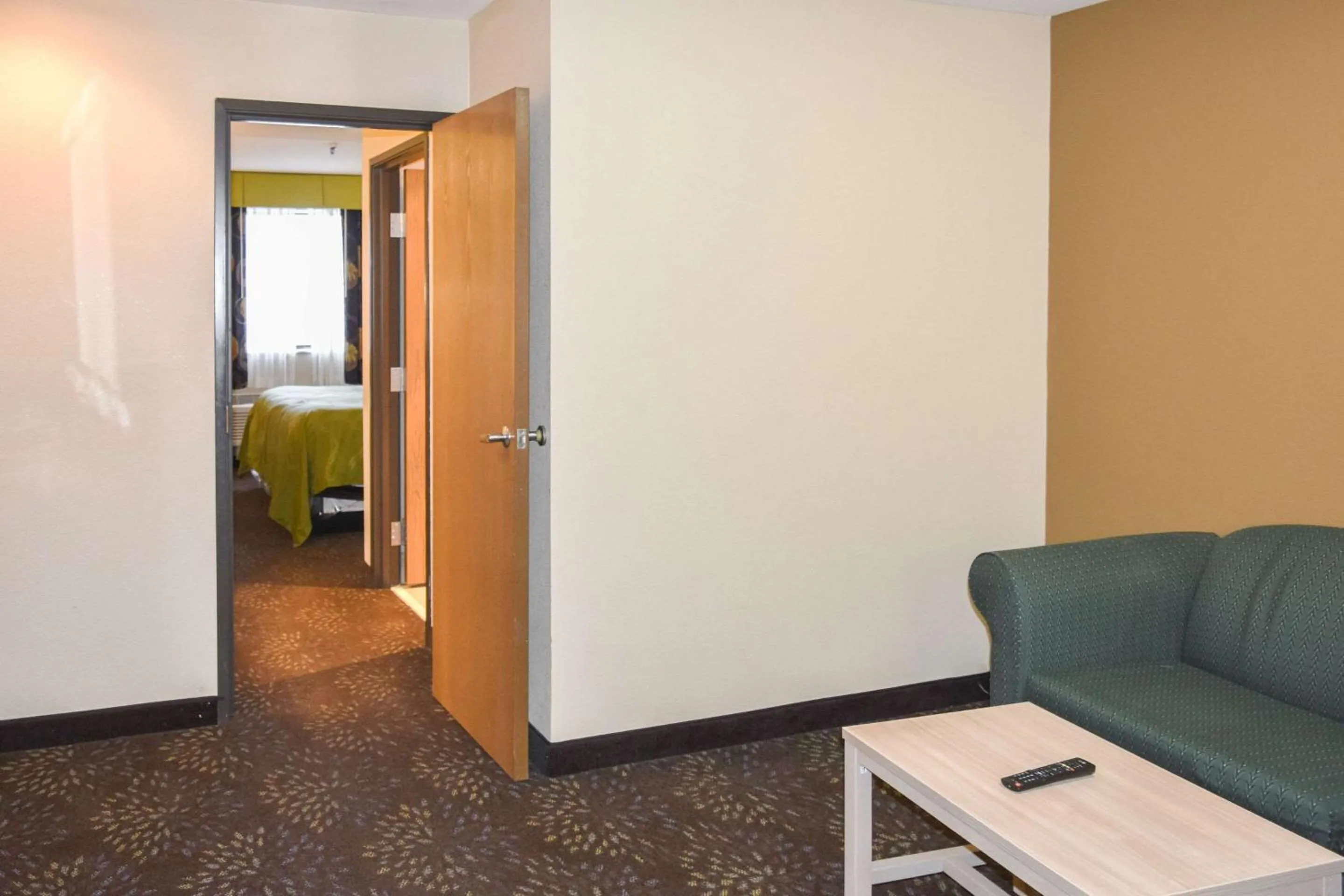 Bedroom, Bed in Quality Inn & Suites Brooks Louisville South