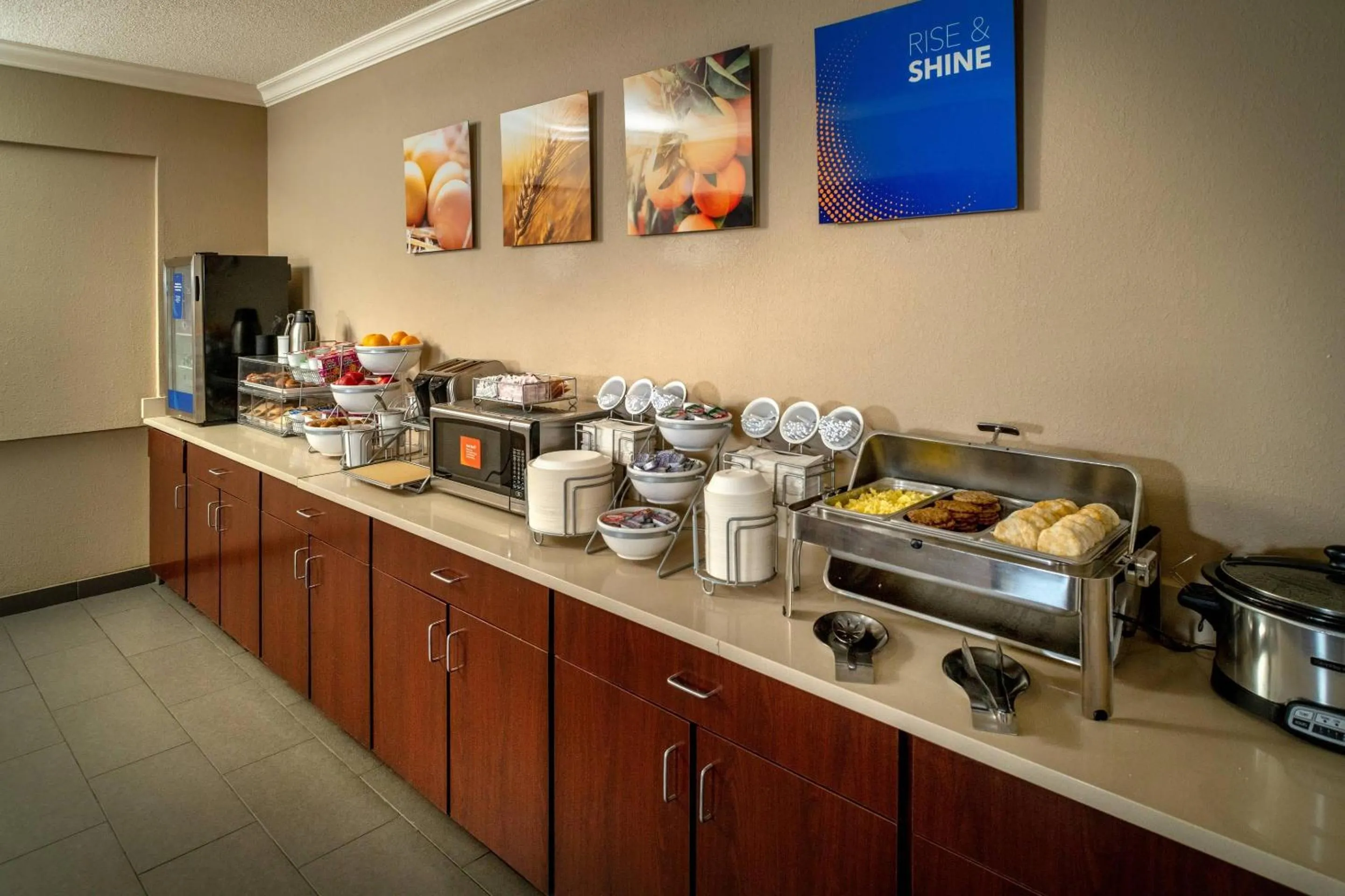 Breakfast in Comfort Suites Prestonsburg West