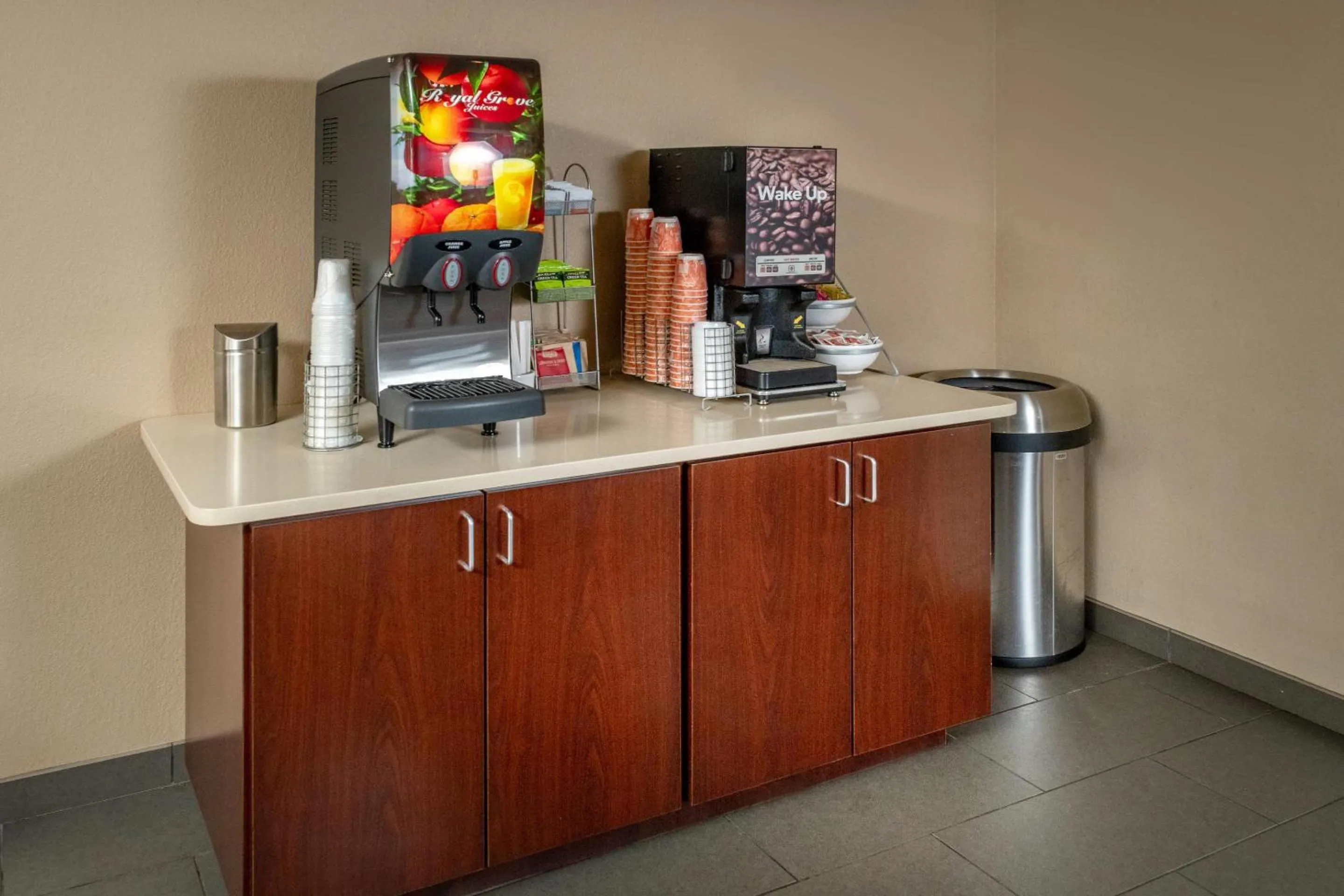 Breakfast in Comfort Suites Prestonsburg West