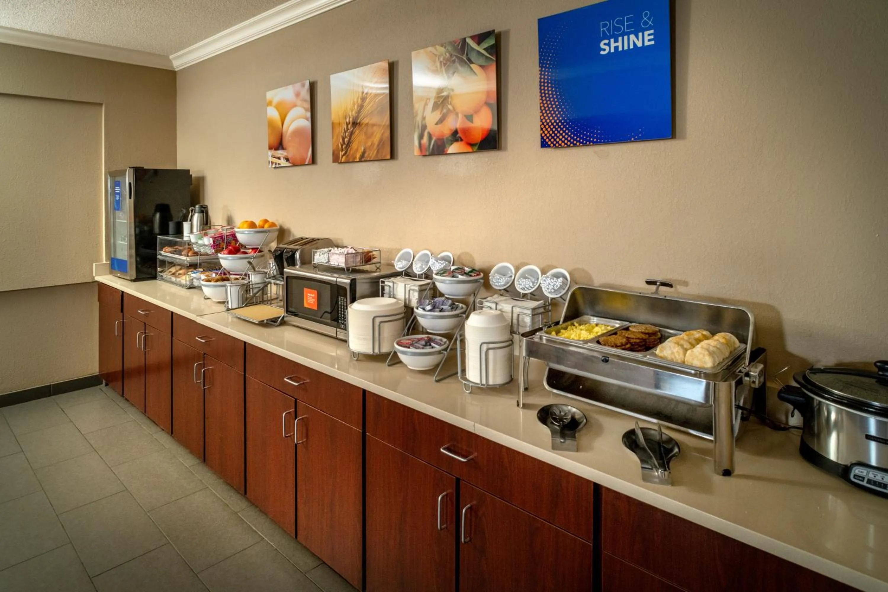 Breakfast in Comfort Suites Prestonsburg West