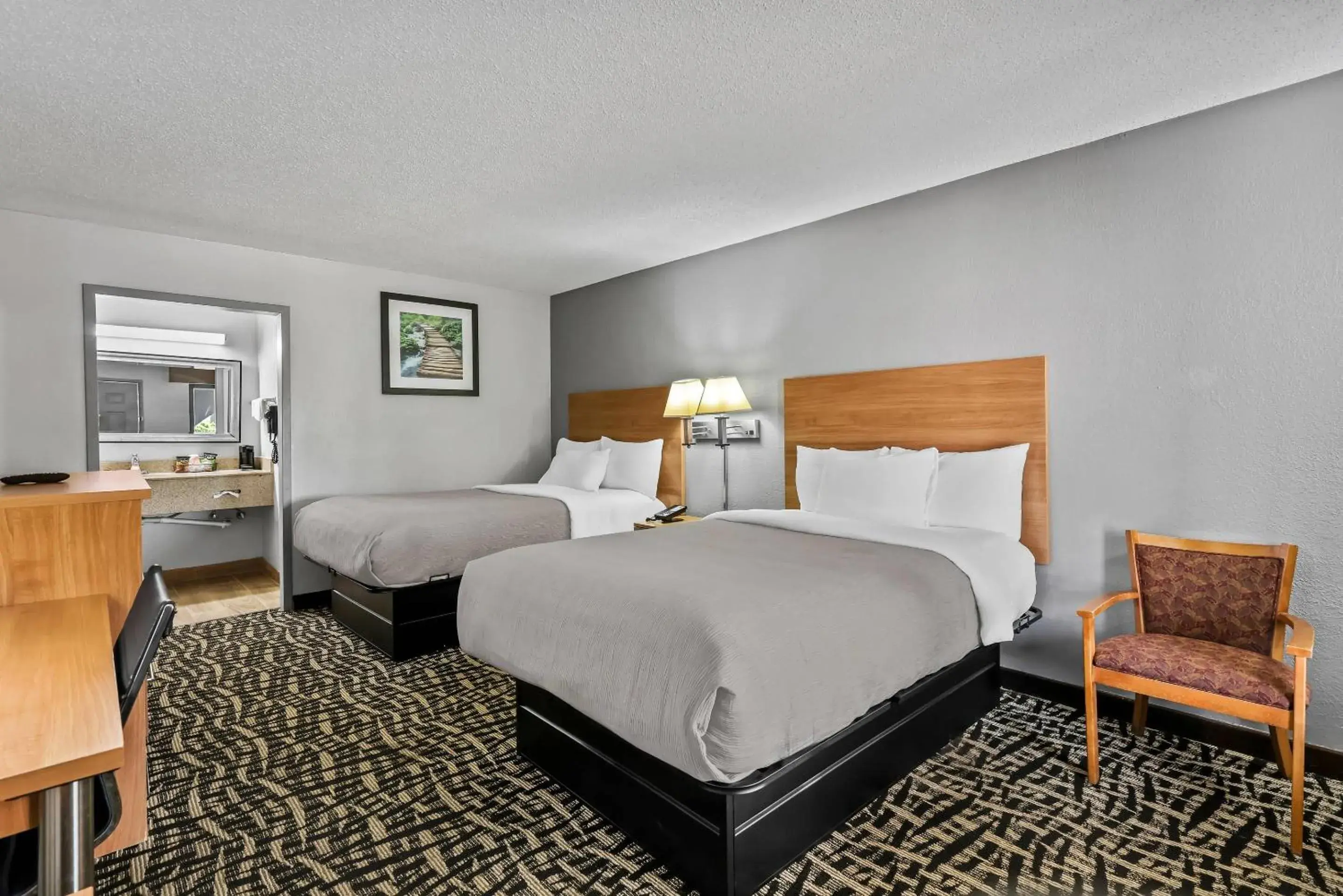 Double Room with Two Double Beds - Accessible/Non-Smoking in Quality Inn Bowling Green South Double Room with Two Double Beds - Accessible/Non-Smoking in Quality Inn Bowling Green South