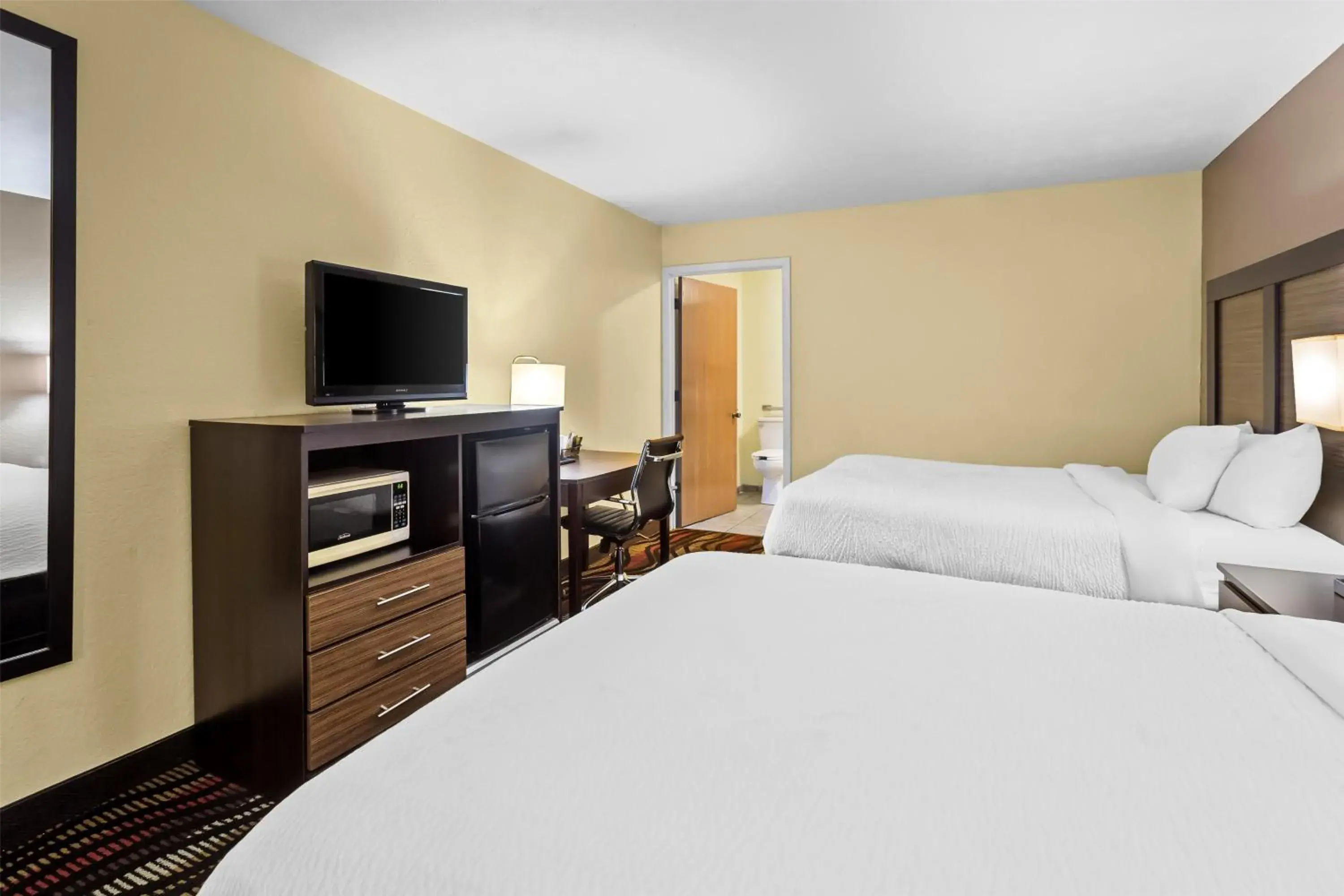 Bedroom, Bed in Americas Best Value Inn Grayson Bedroom, Bed in Americas Best Value Inn Grayson