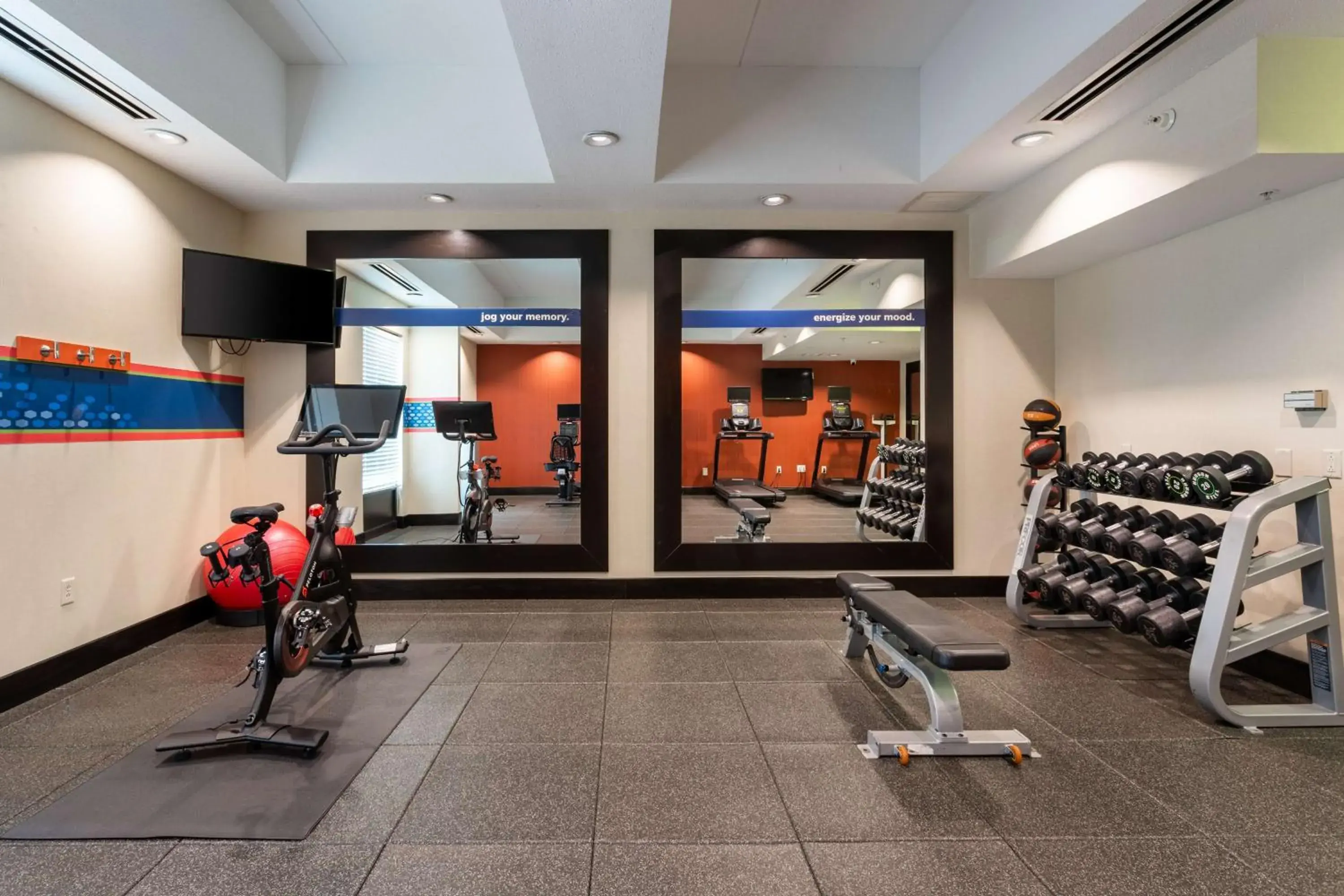 Fitness centre/facilities in Hampton Inn Buffalo-South/I-90 Fitness centre/facilities in Hampton Inn Buffalo-South/I-90