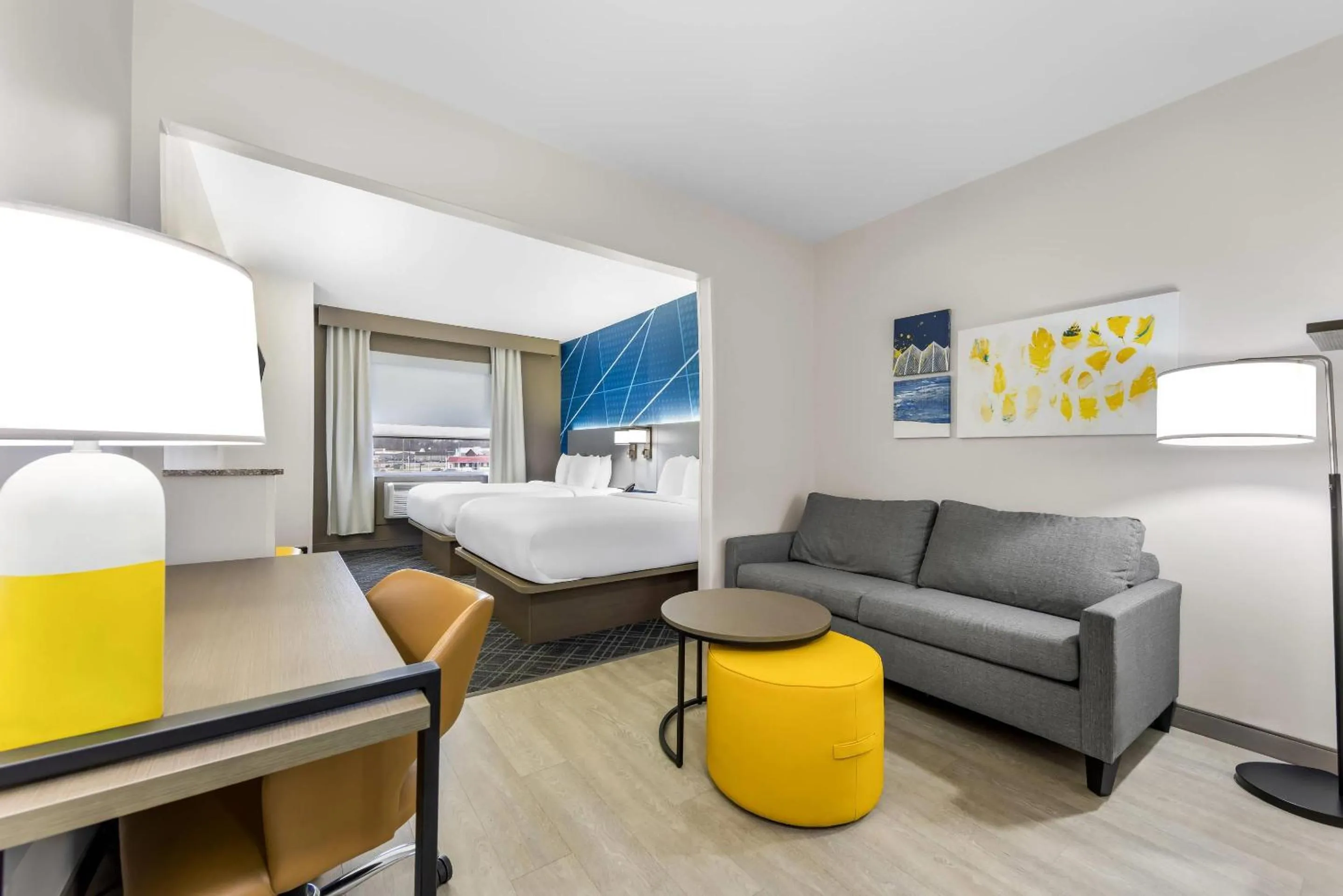 Bedroom in Comfort Suites London South