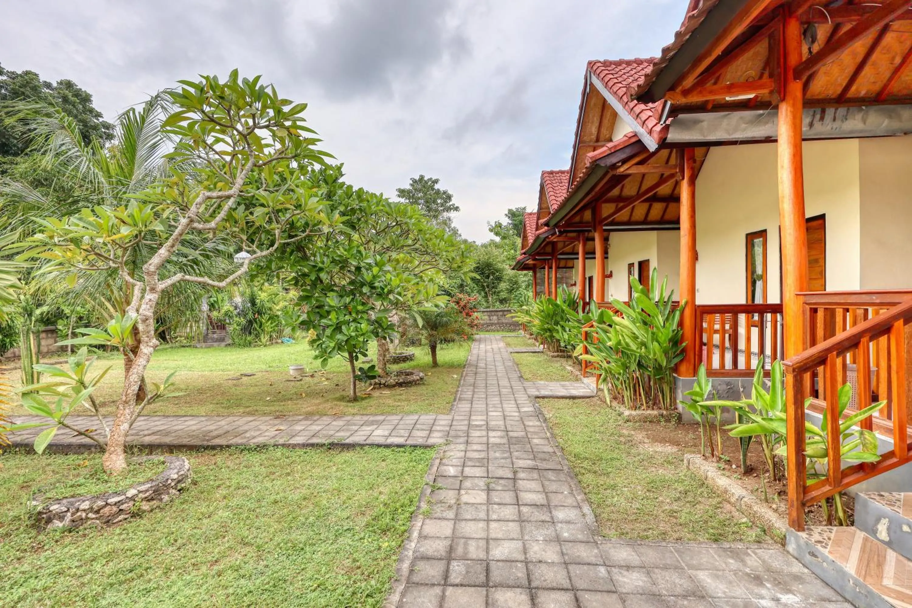 Property building in Nata Cottages