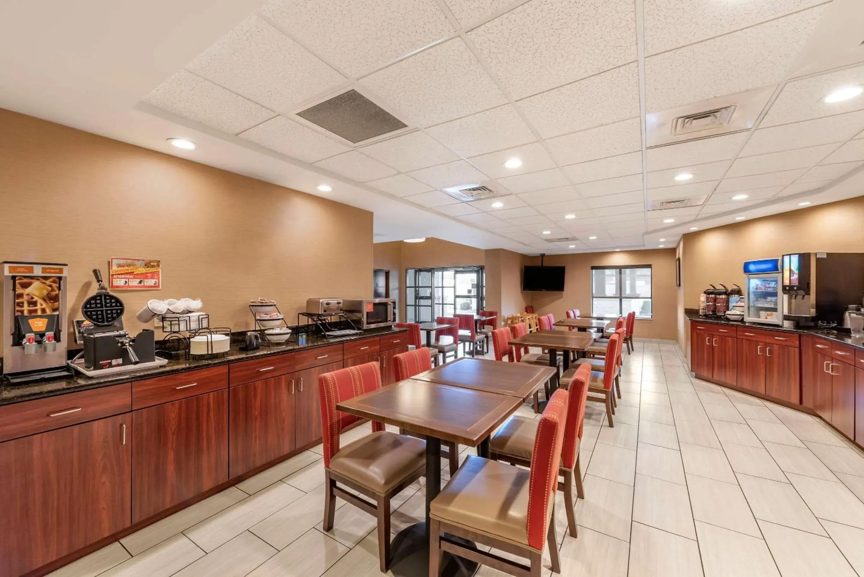 Restaurant/places to eat in Comfort Inn & Suites Restaurant/places to eat in Comfort Inn & Suites
