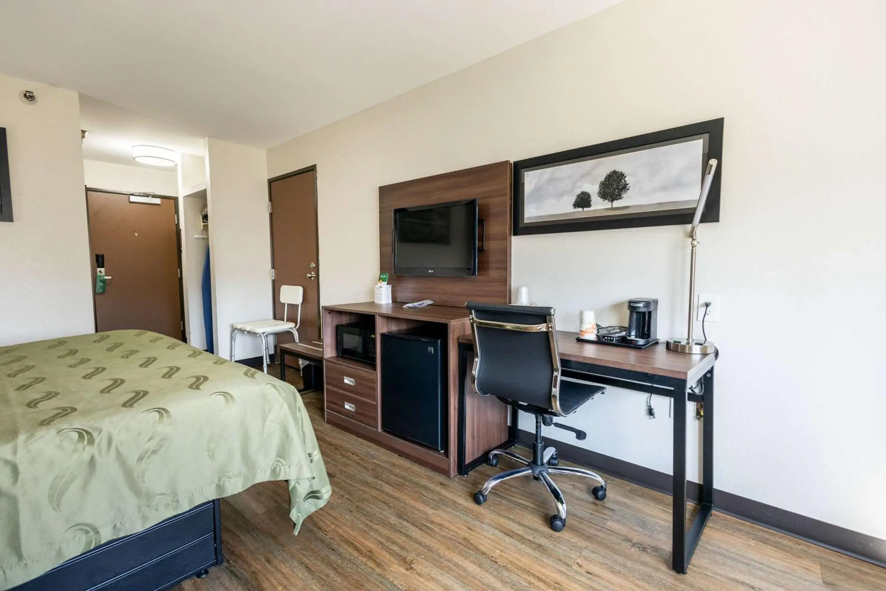Bedroom, Bed in Quality Inn Bedroom, Bed in Quality Inn