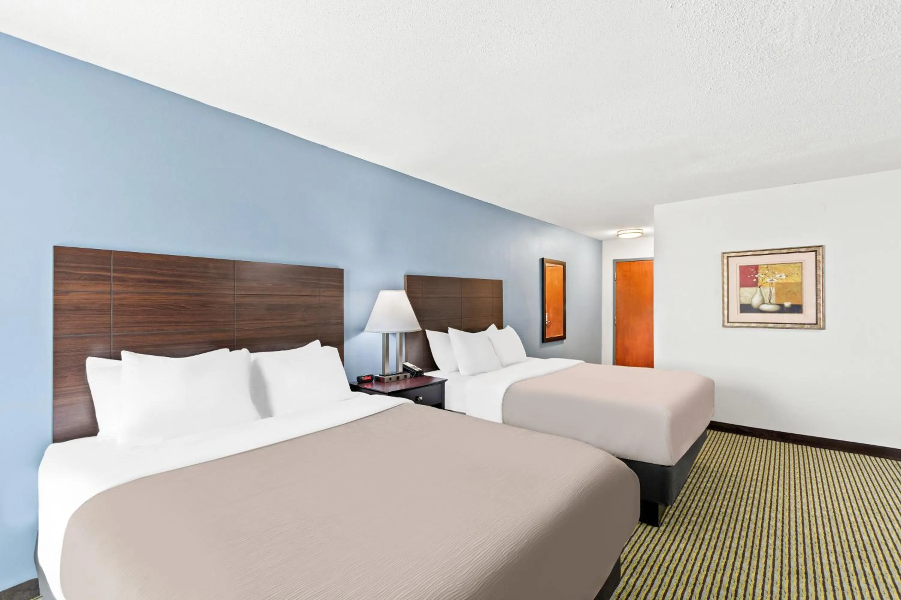 Bed in Quality Inn Dry Ridge