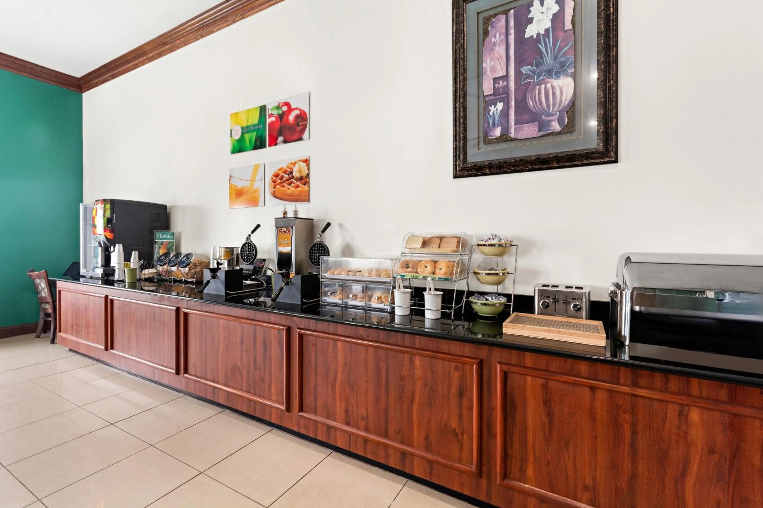 Breakfast in Quality Inn Dry Ridge