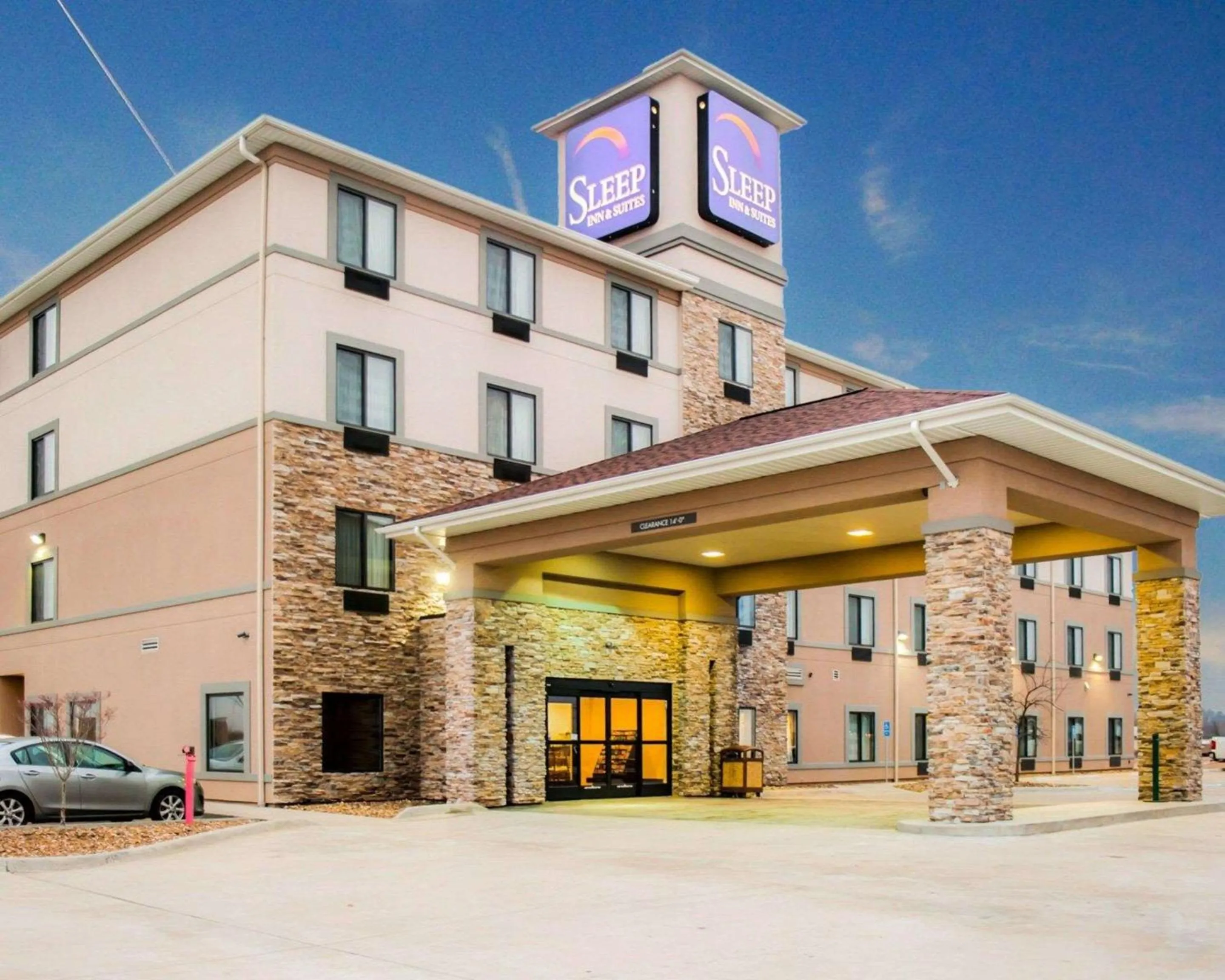 Property building in Sleep Inn & Suites Fort Campbell