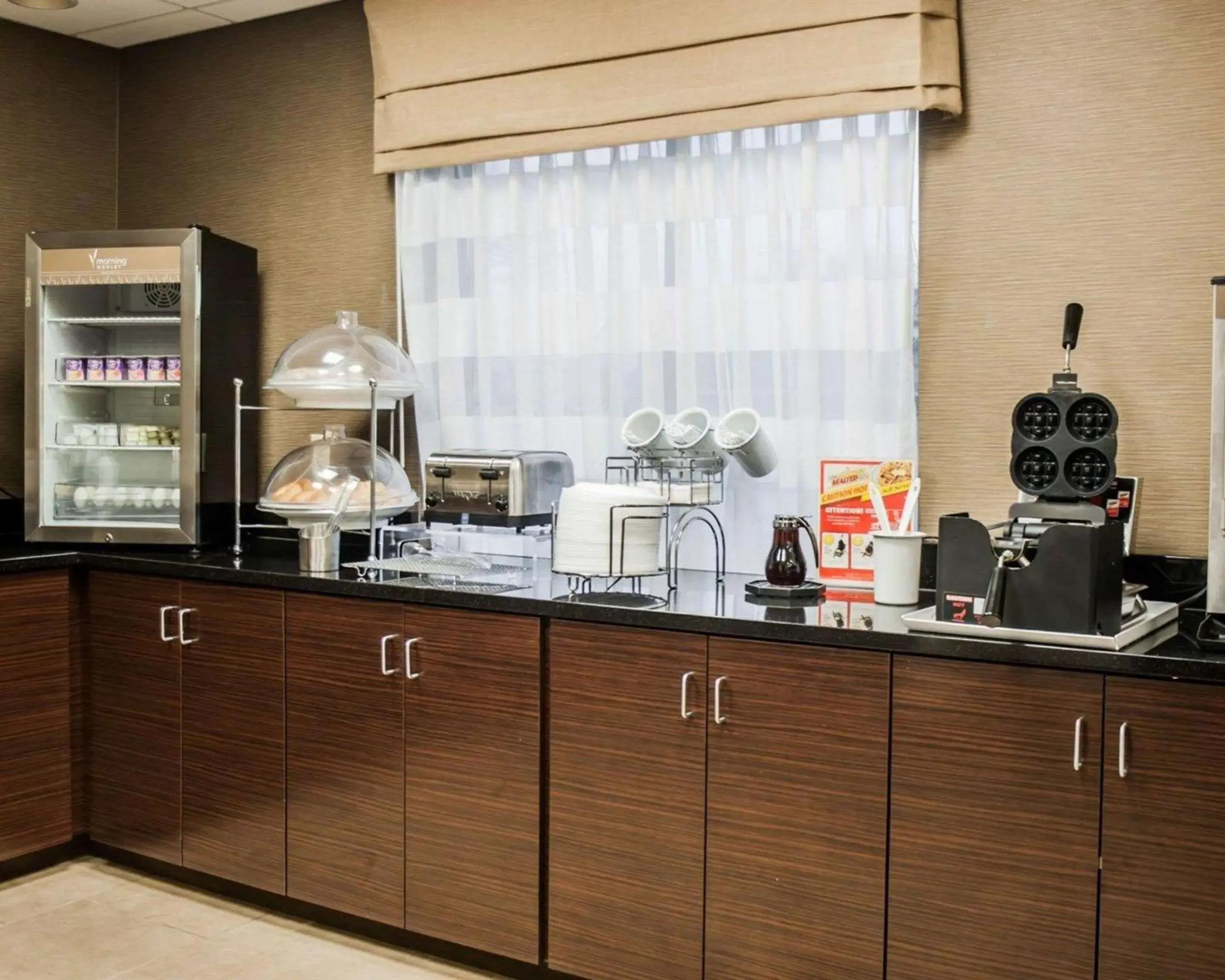 Restaurant/places to eat in Sleep Inn & Suites Fort Campbell Restaurant/places to eat in Sleep Inn & Suites Fort Campbell