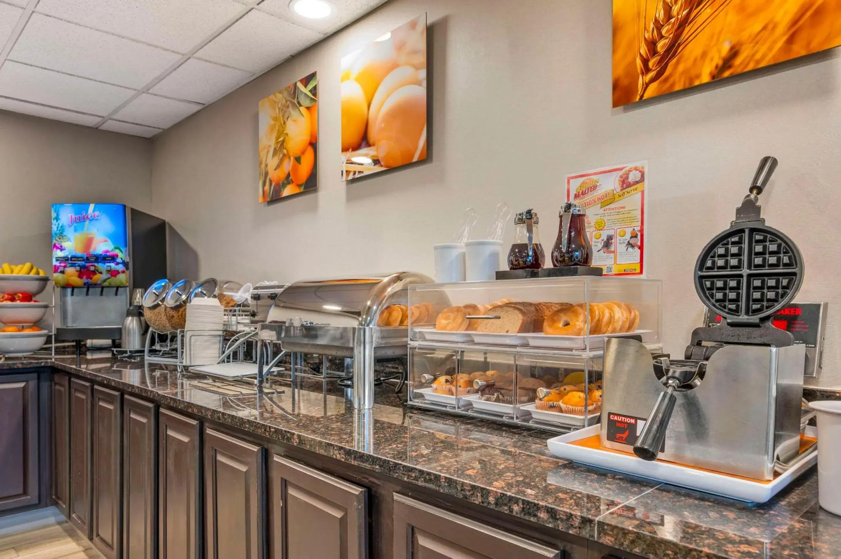 Breakfast in Comfort Inn Airport Turfway Road Breakfast in Comfort Inn Airport Turfway Road