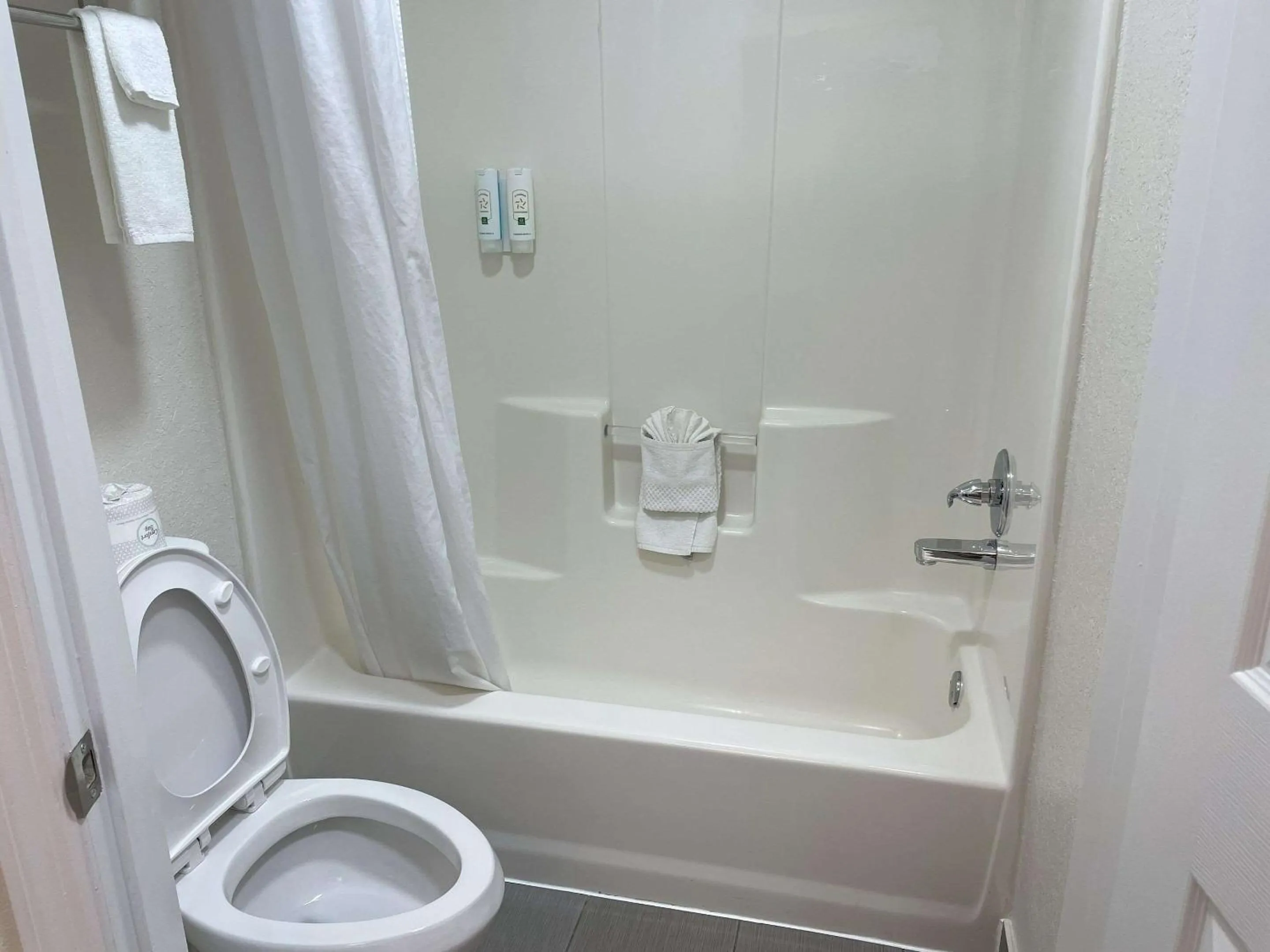 Bedroom in Quality Inn Richmond