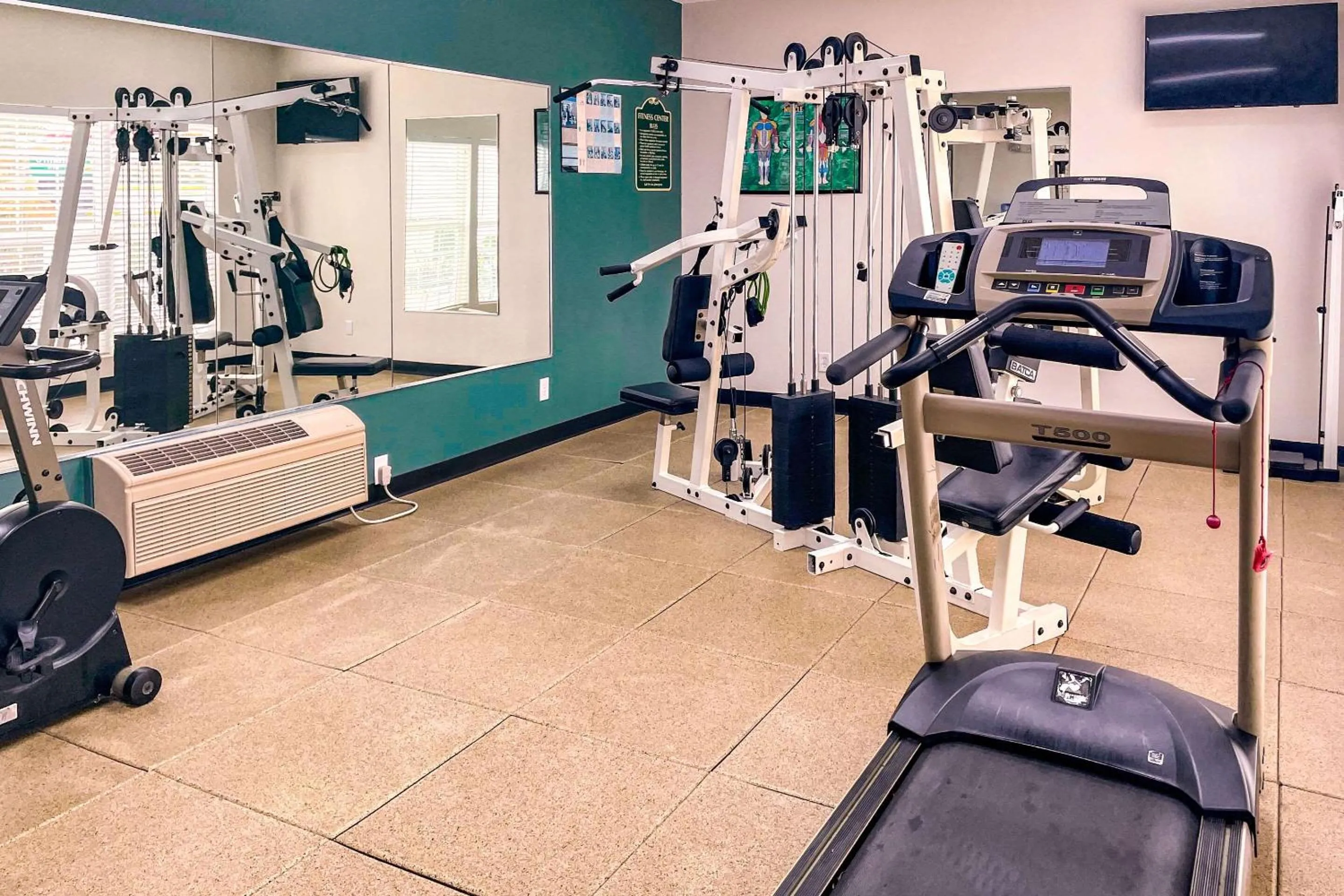 Fitness centre/facilities in Quality Inn Richmond
