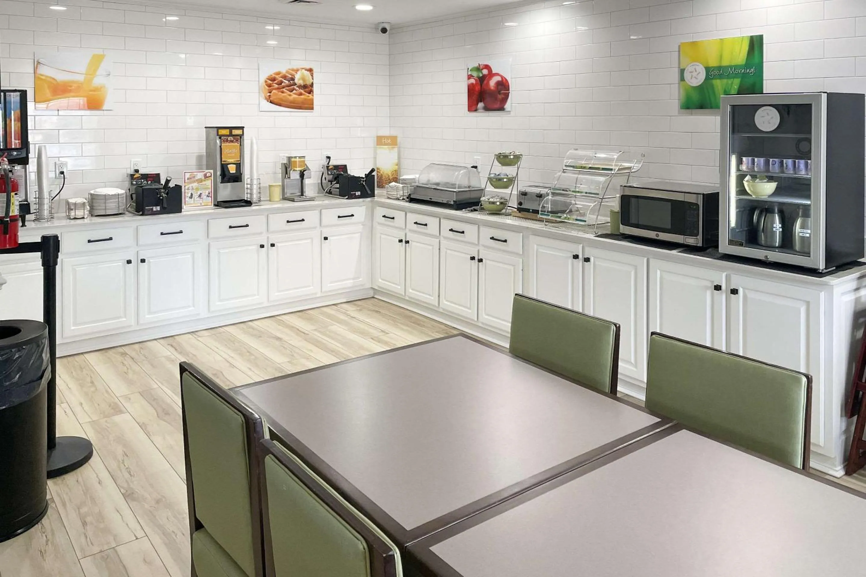 Breakfast in Quality Inn Richmond